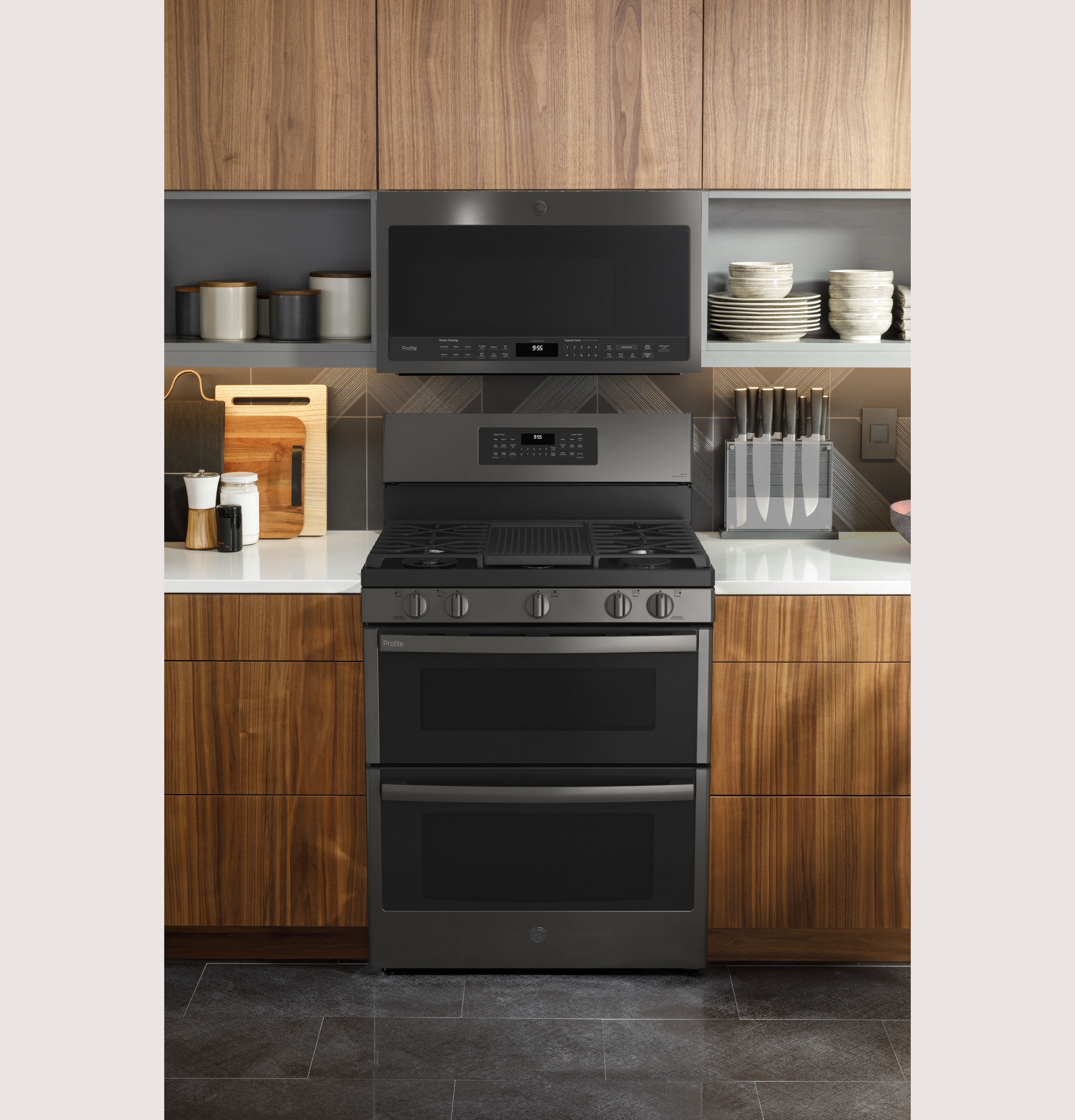 30" Free-Standing Gas Double Oven Convection Range with No Preheat Air Fry PGB965BPTS