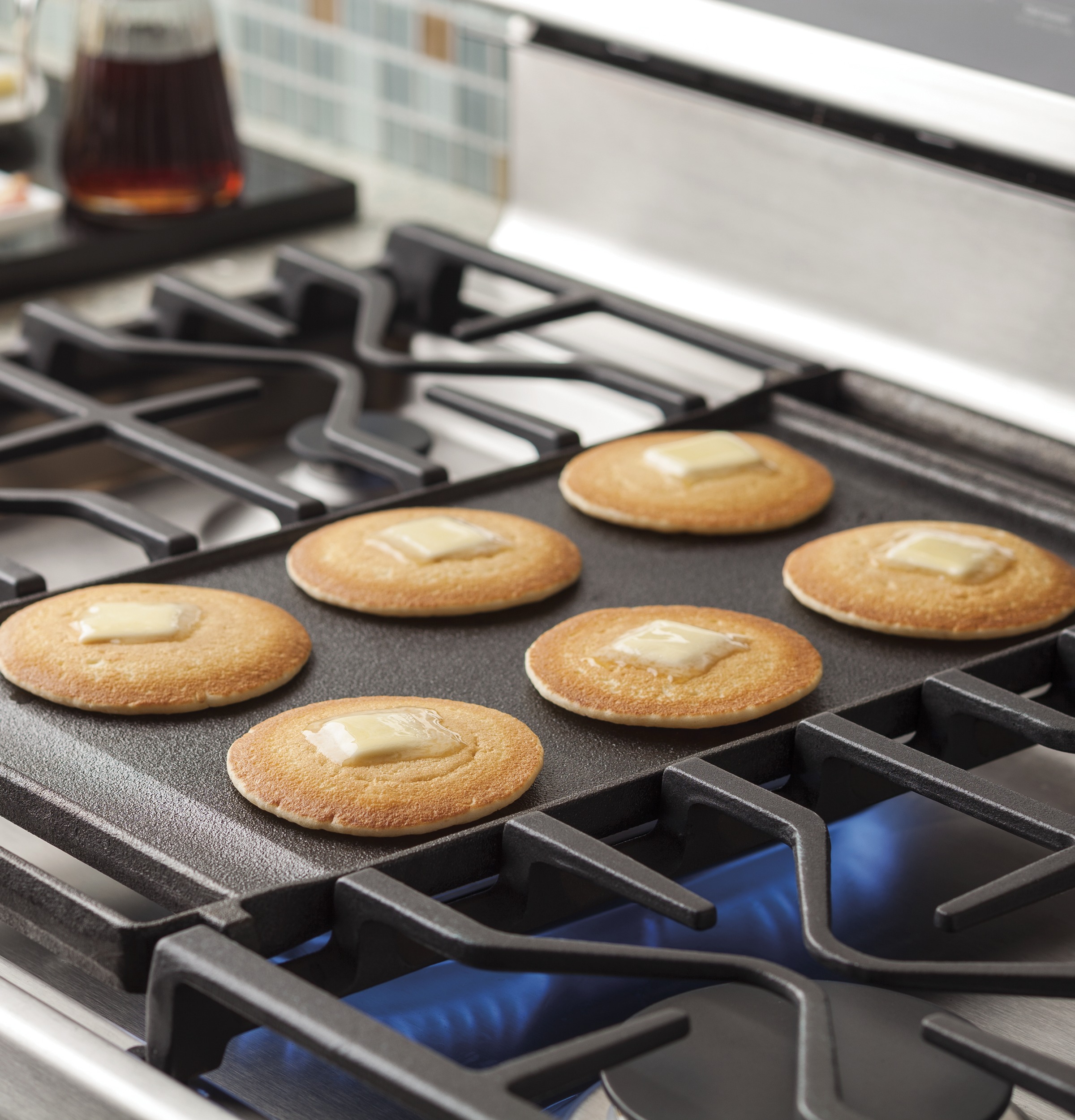 Series 30" Free-Standing Gas Double Oven Convection Range PGB980ZEJSS