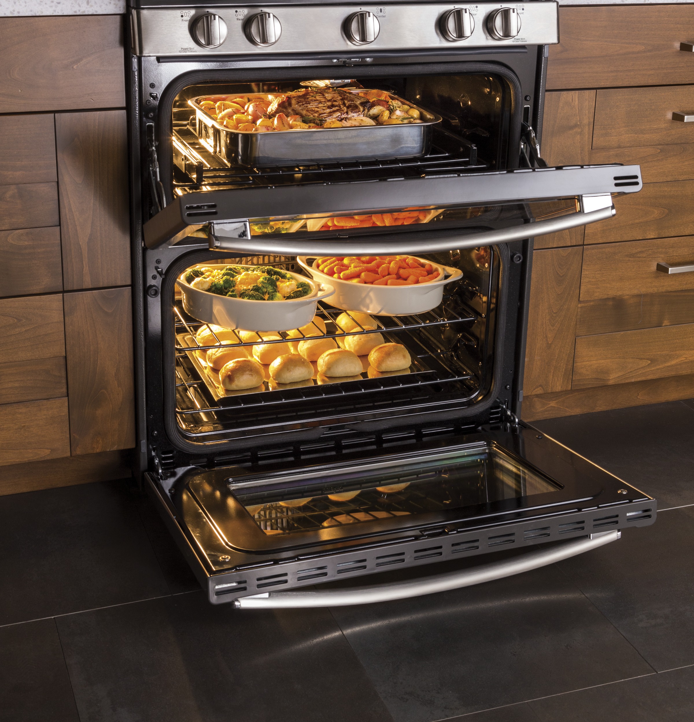Series 30" Free-Standing Gas Double Oven Convection Range PGB980ZEJSS