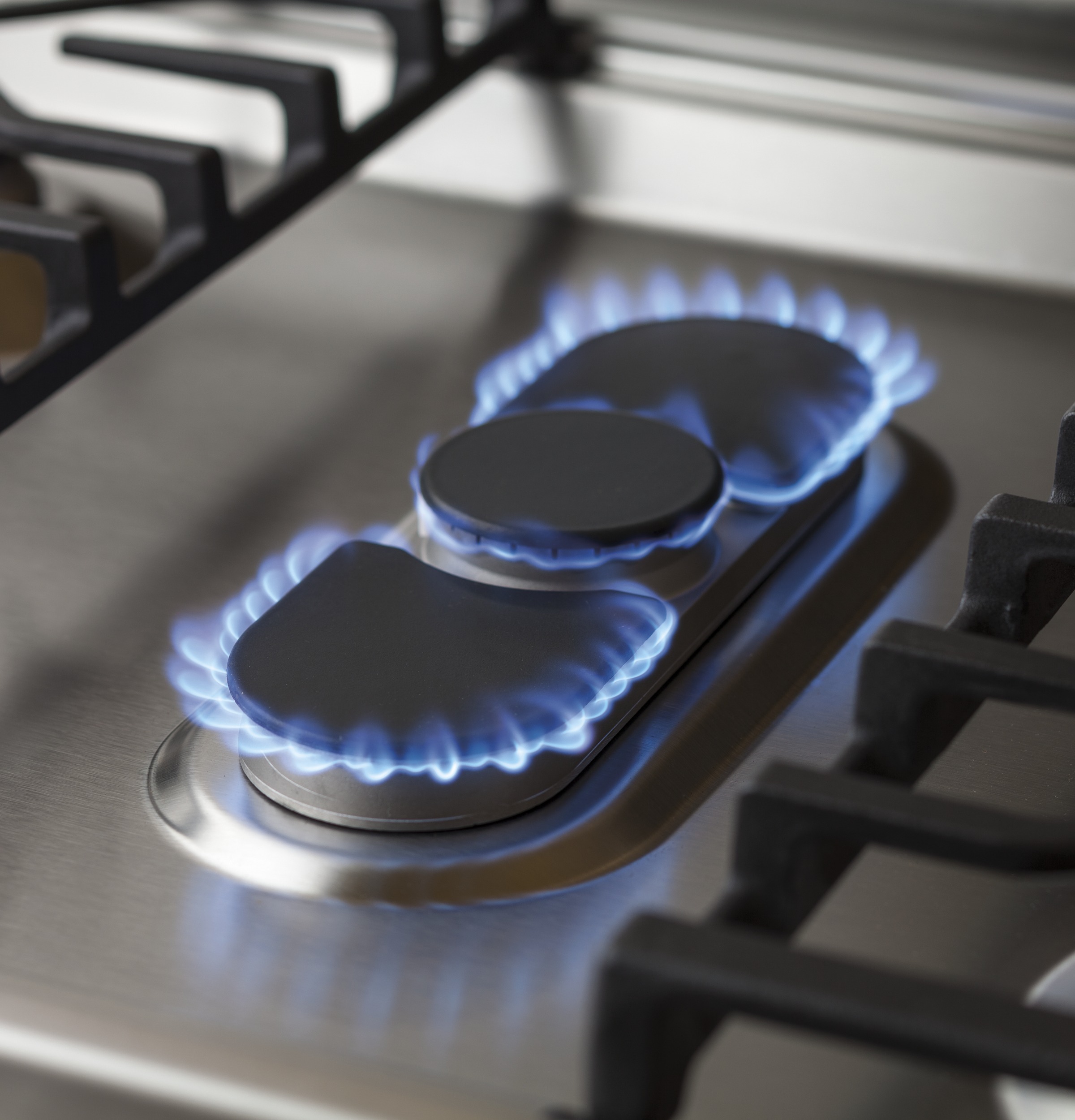Series 30" Free-Standing Gas Double Oven Convection Range PGB980ZEJSS
