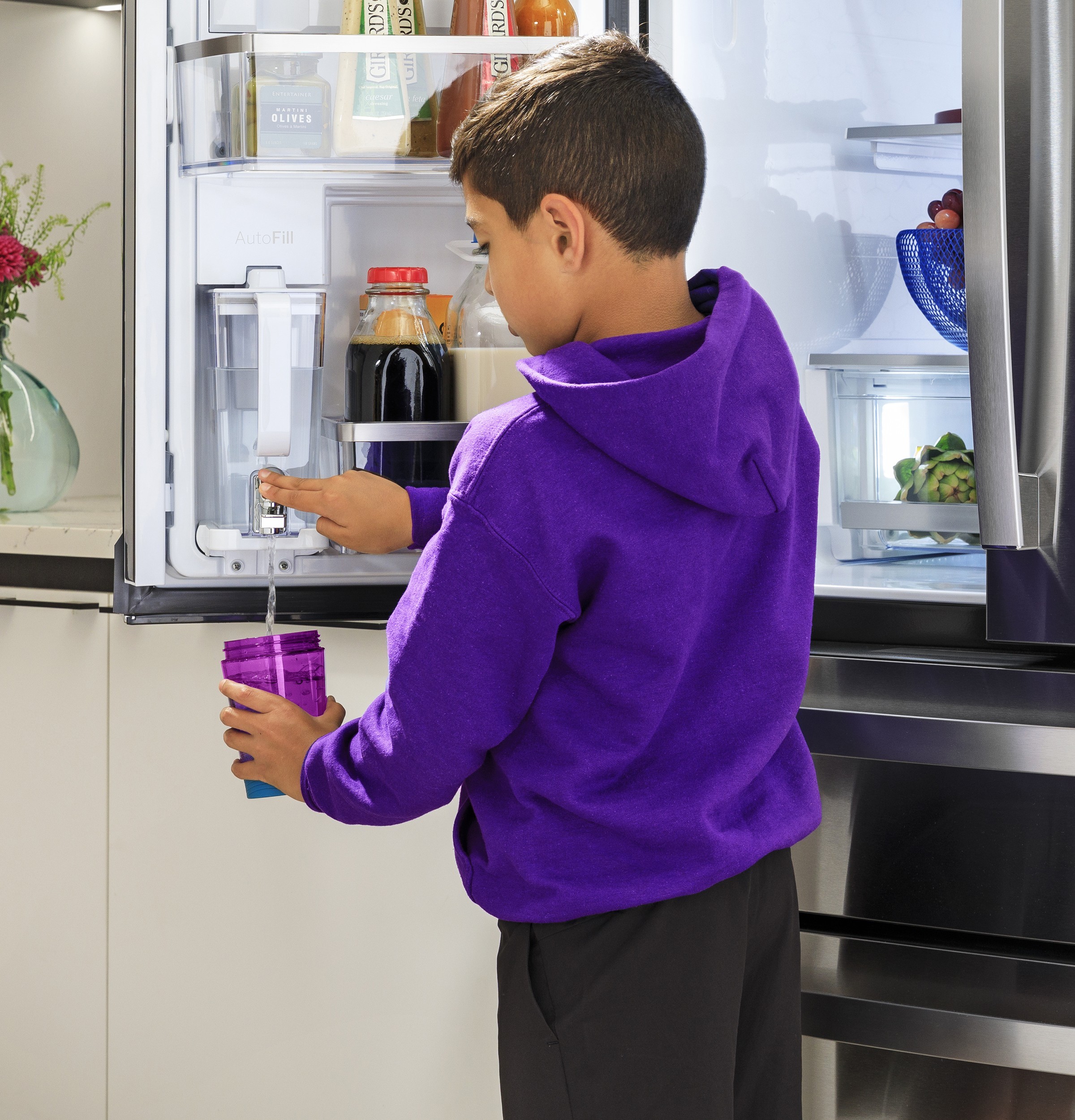 28.7 Cu. Ft. Smart Fingerprint Resistant 4-Door French-Door Refrigerator With Dual-Dispense AutoFill Pitcher PGE29BYTFS