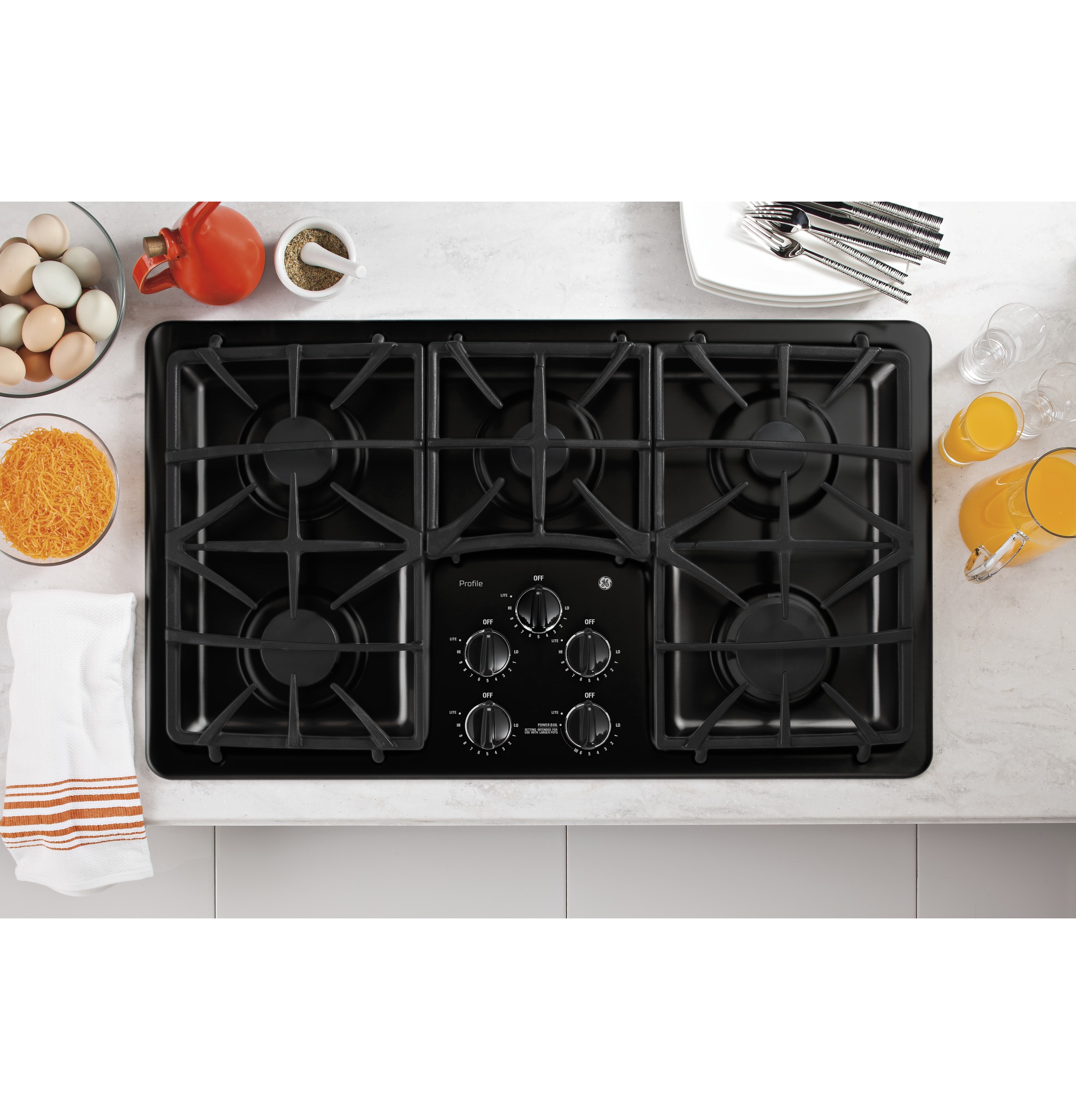 Series 36" Built-In Gas Cooktop PGP966DETBB