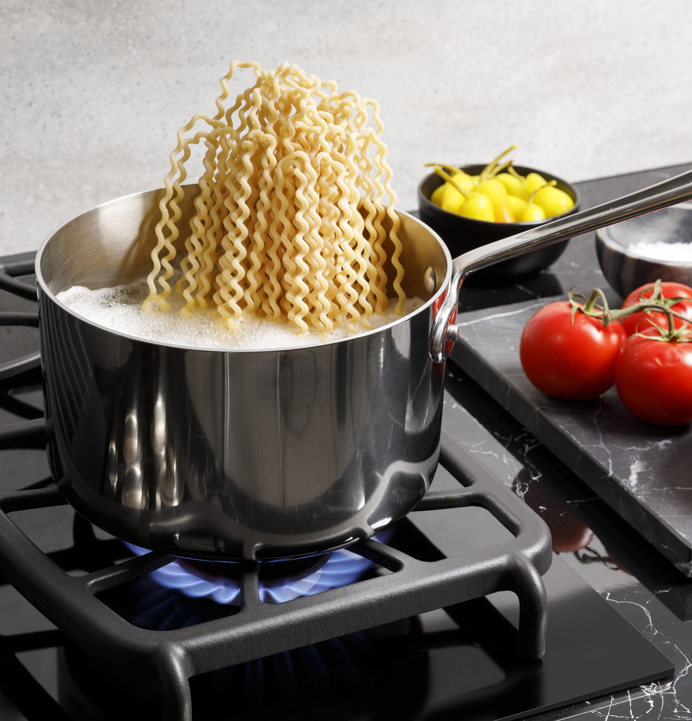 30" Built-In Gas Downdraft Cooktop PGP9830DRBB