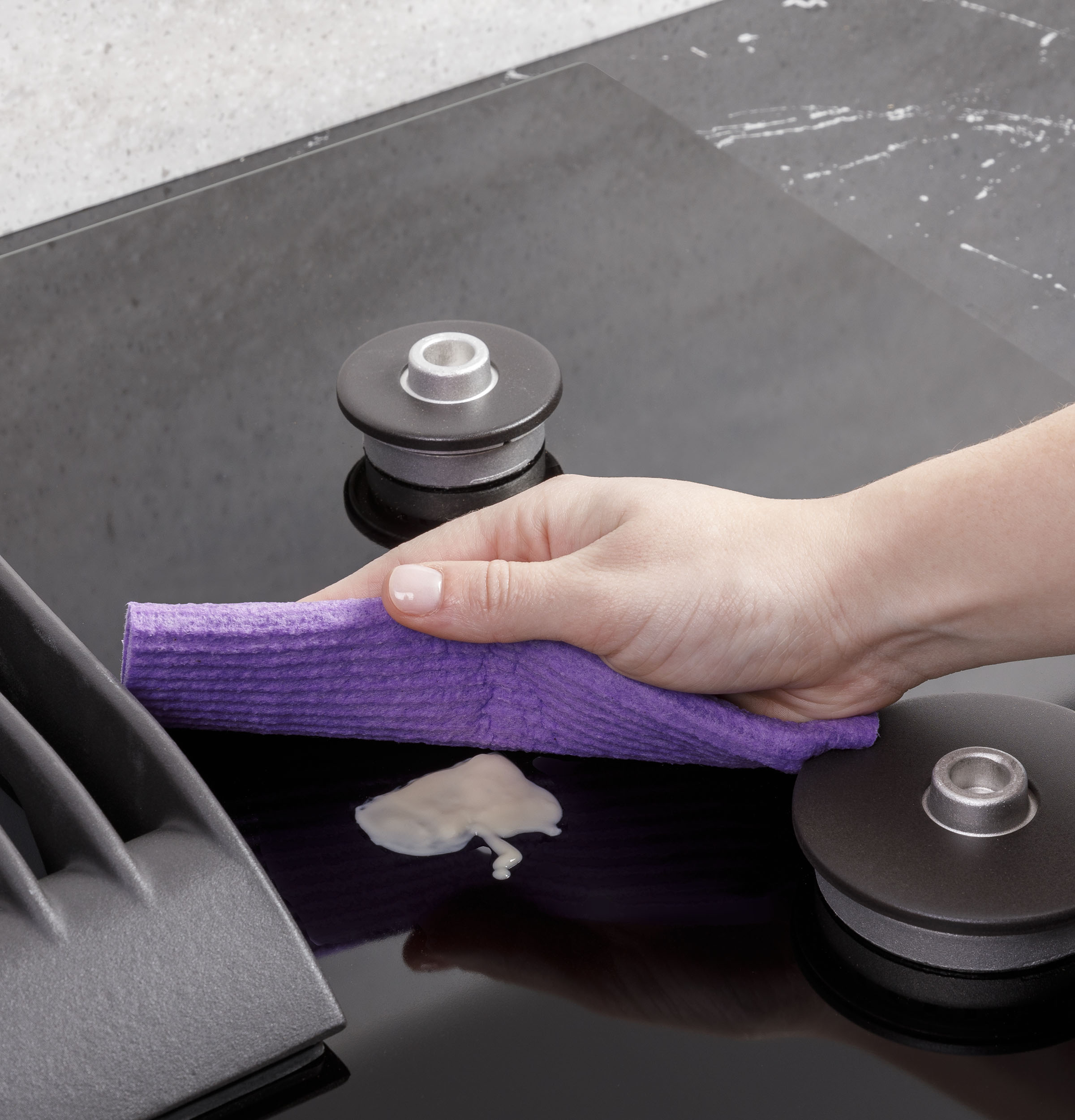 30" Built-In Gas Downdraft Cooktop PGP9830DRBB