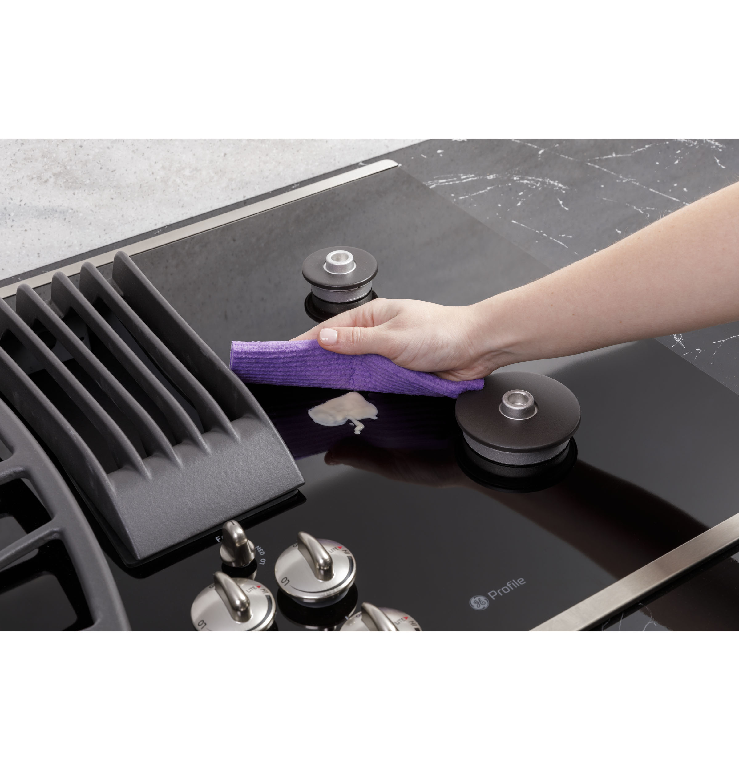 30" Built-In Gas Downdraft Cooktop PGP9830SRSS