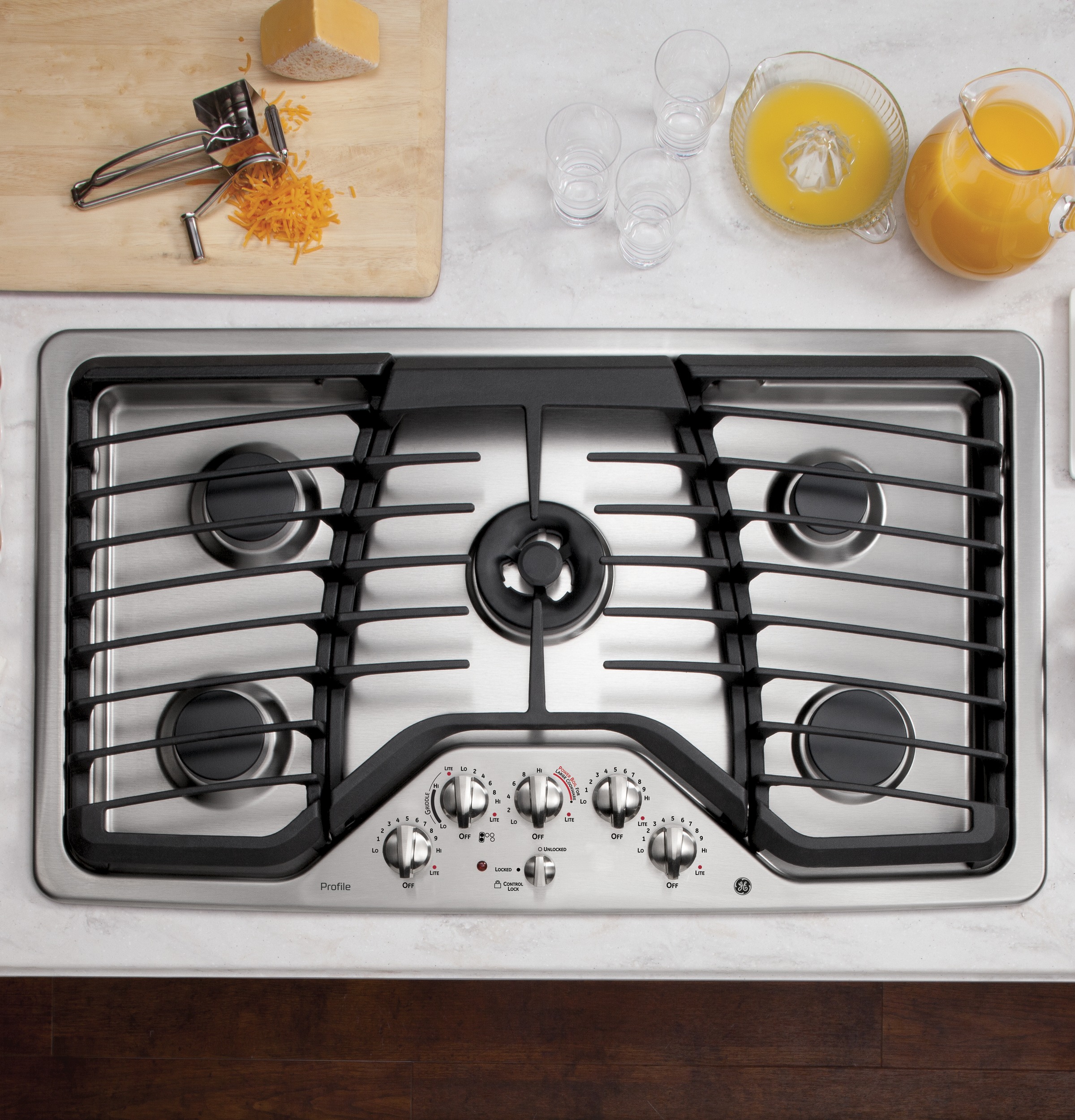 Series 36" Built-In Gas Cooktop PGP986SETSS