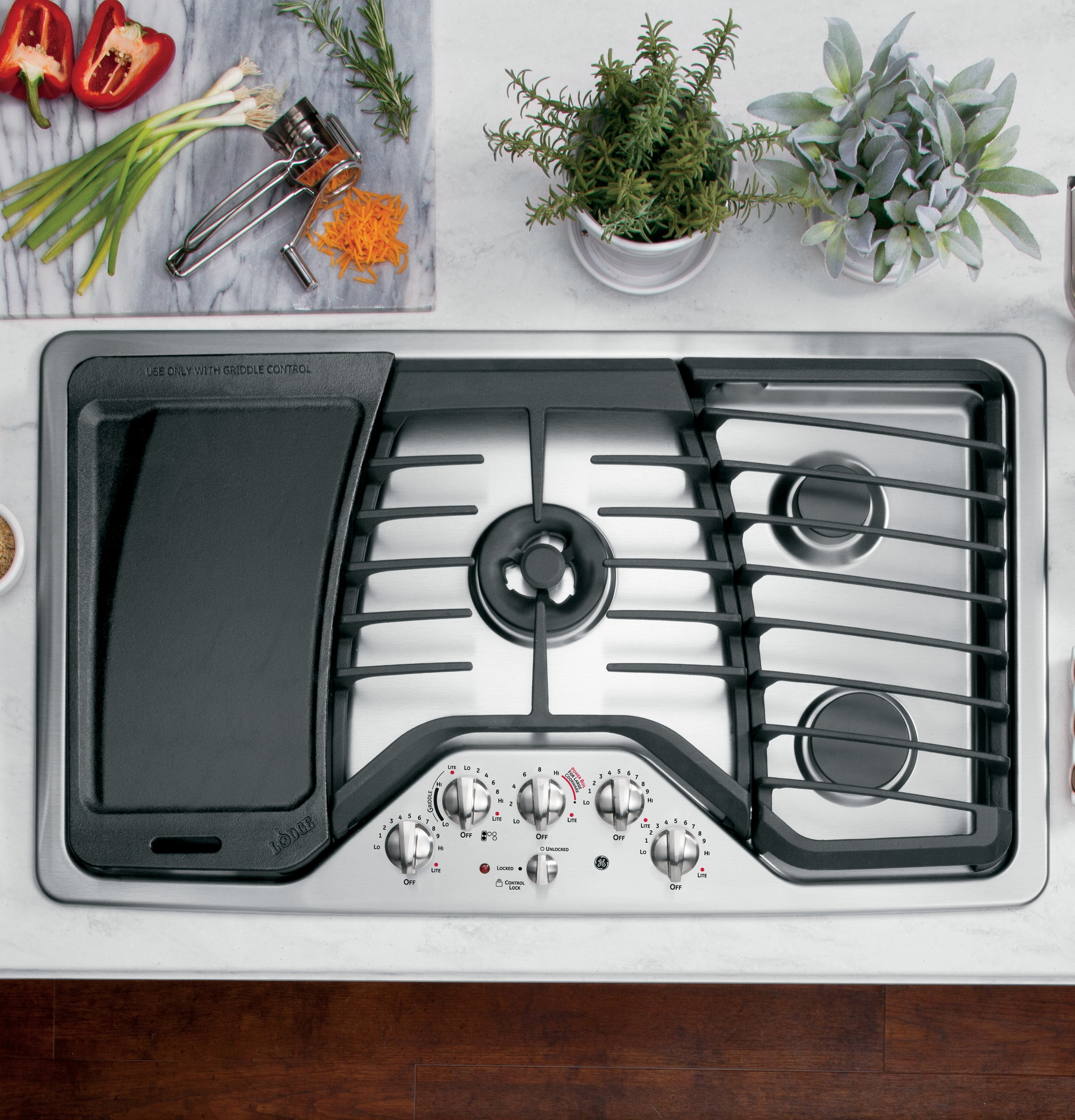 Series 36" Built-In Gas Cooktop PGP986SETSS