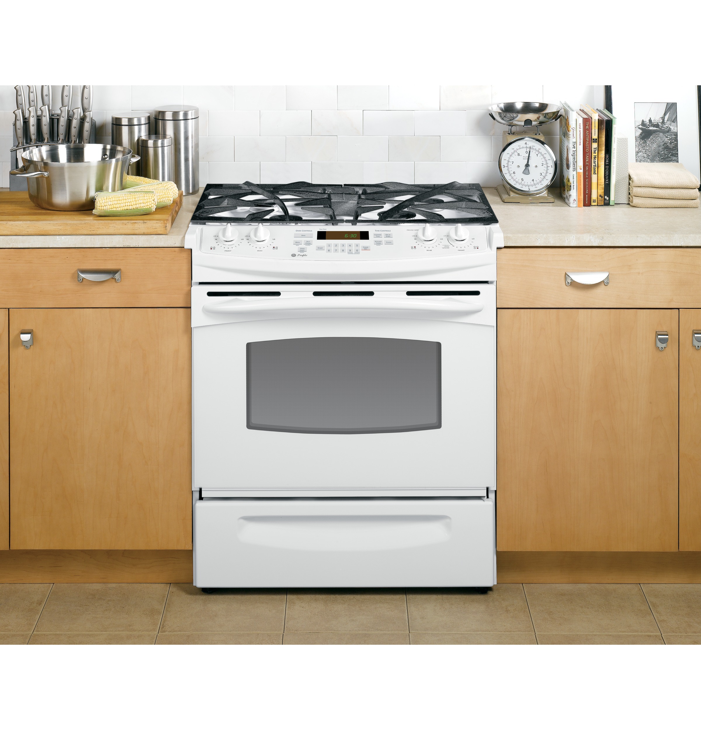 30" Slide-In Gas Range PGS908DEPWW