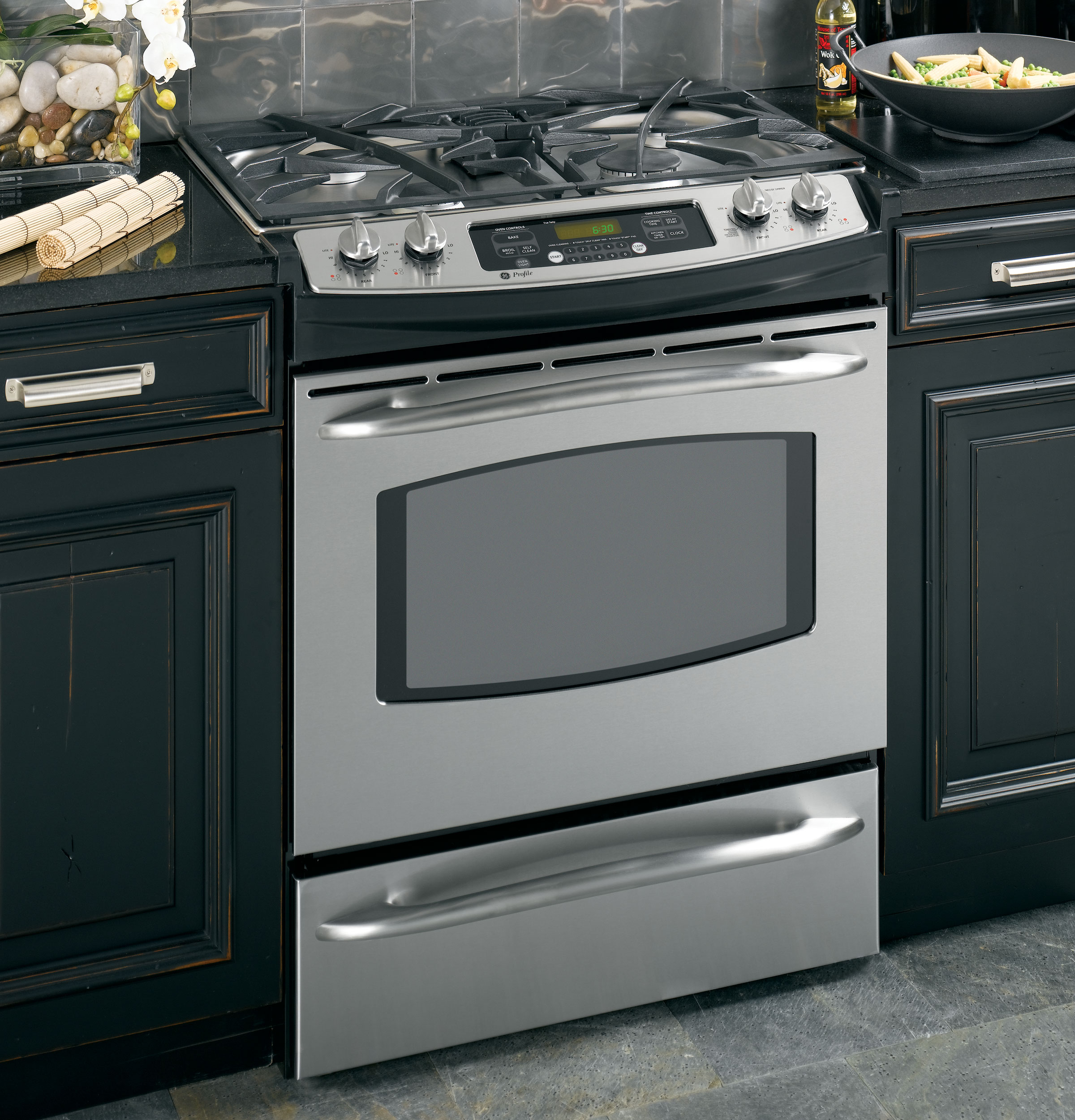 30" Slide-In Gas Range PGS908SEMSS