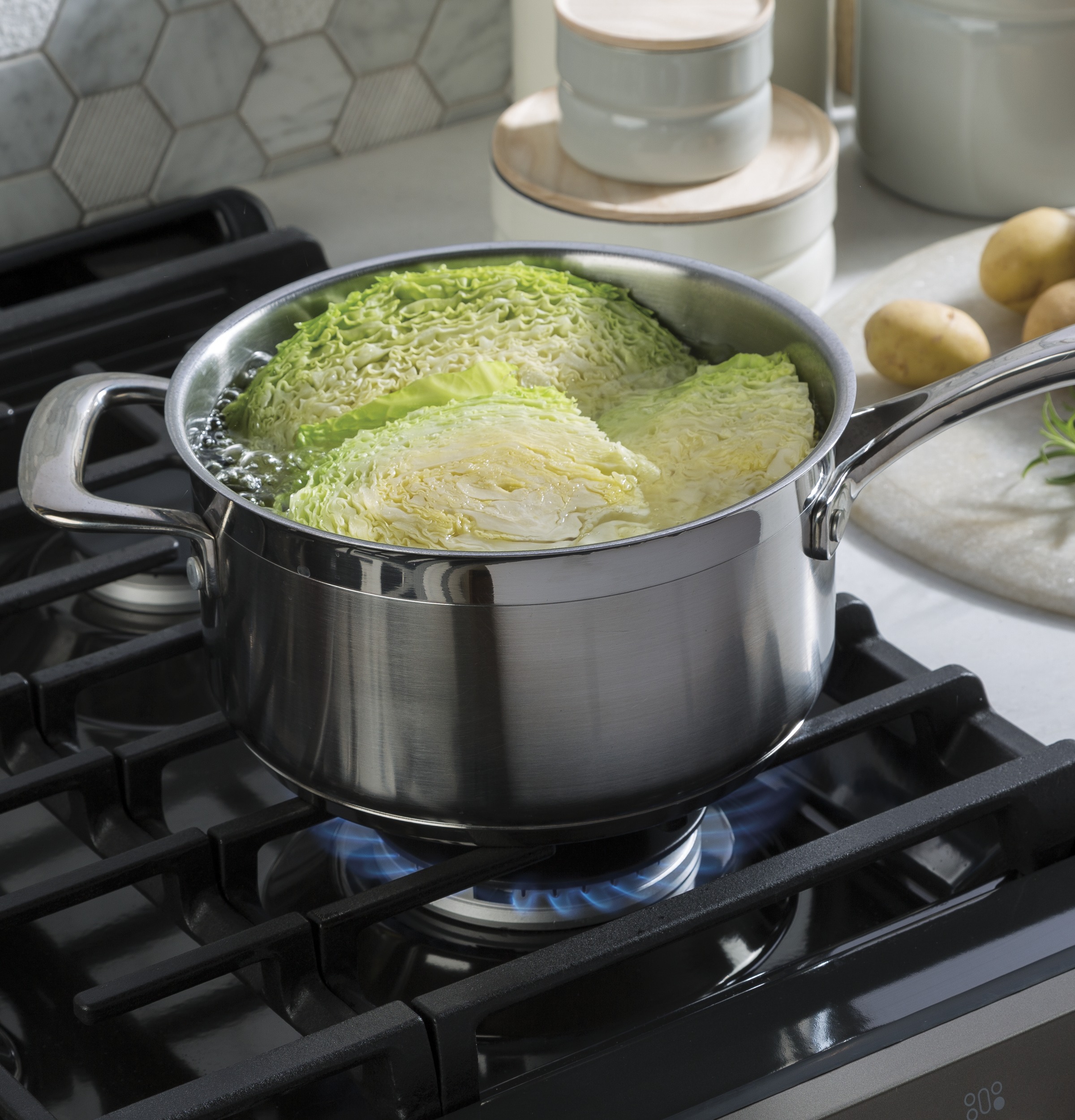 30" Smart Slide-In Front-Control Gas Range PGS930BELTS