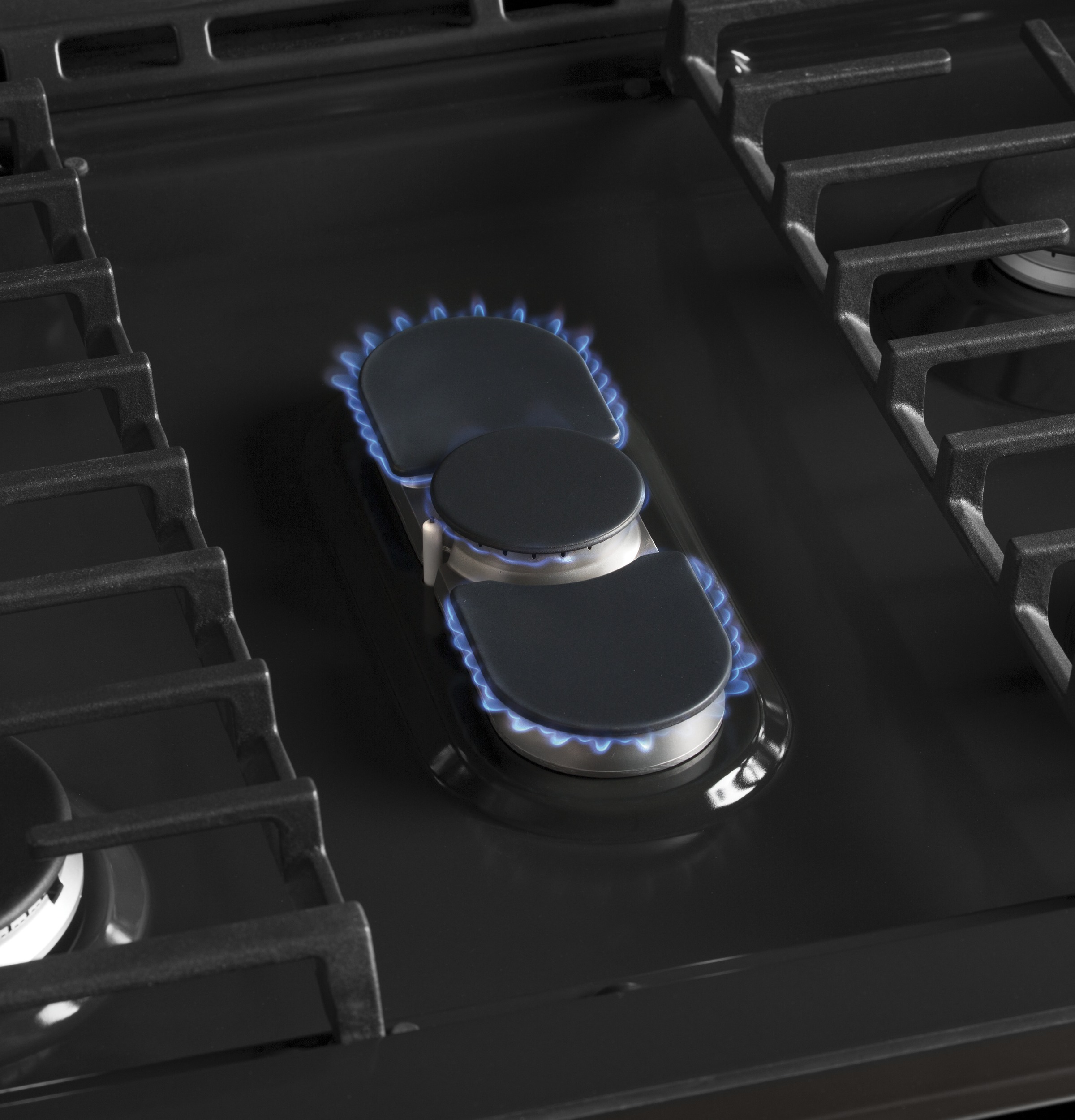 30" Smart Slide-In Front-Control Gas Range PGS930BELTS