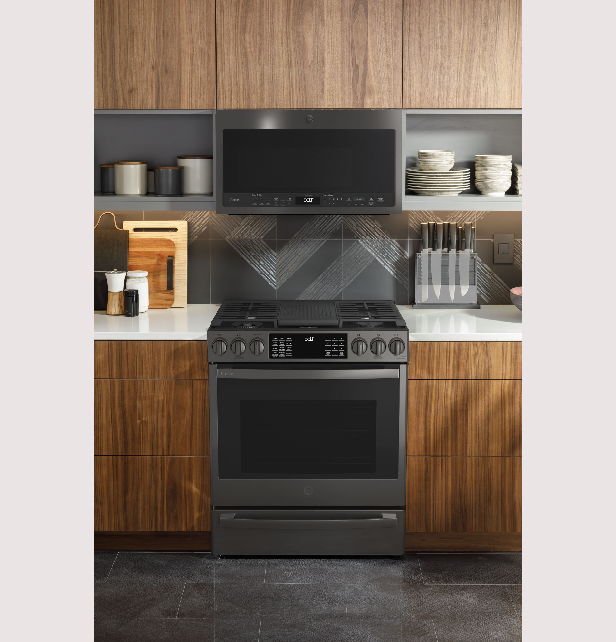 30" Smart Slide-In Front-Control Gas Range with No Preheat Air Fry PGS930BPTS