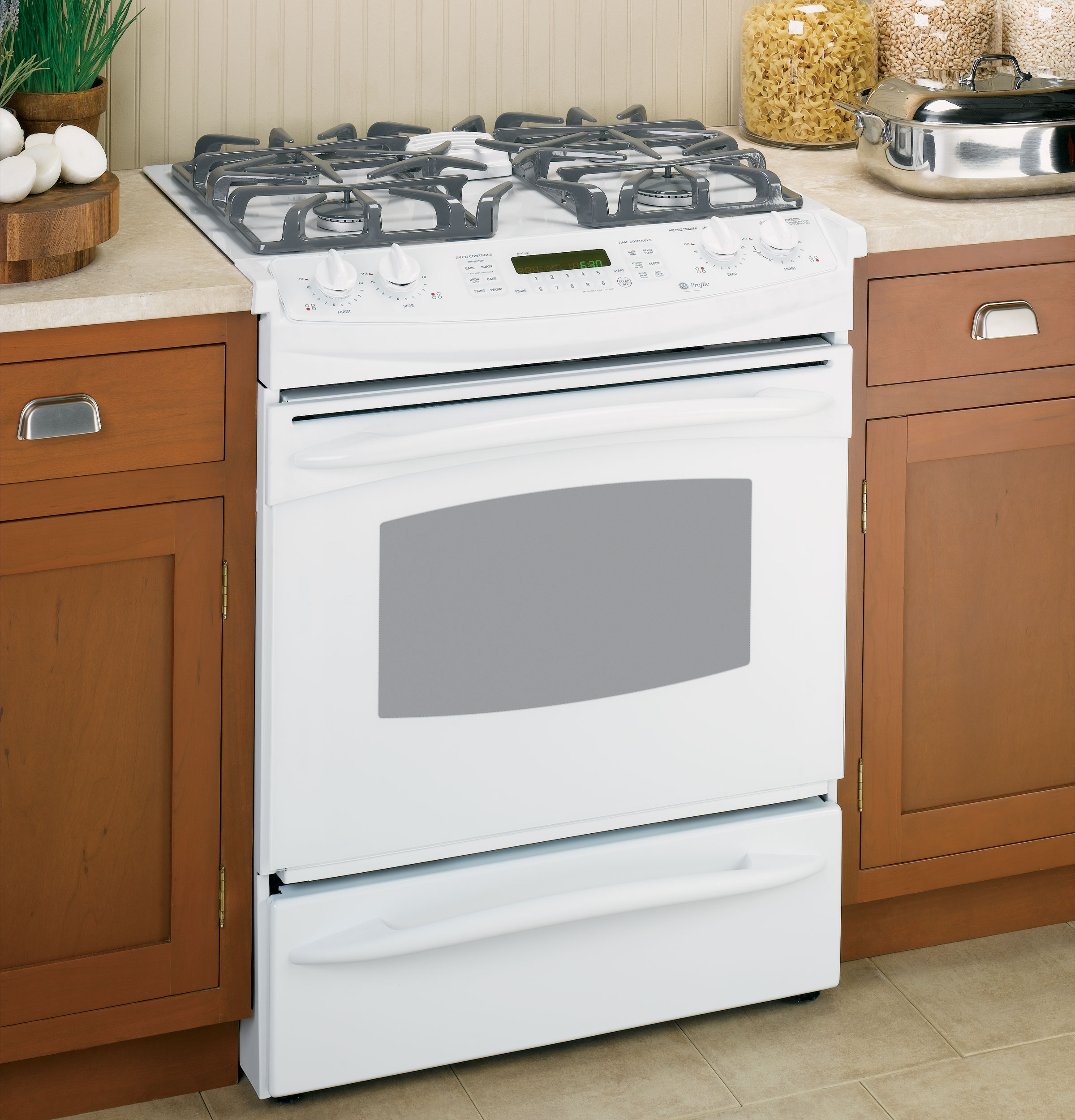 30" Slide-In Gas Range PGS968TEMWW
