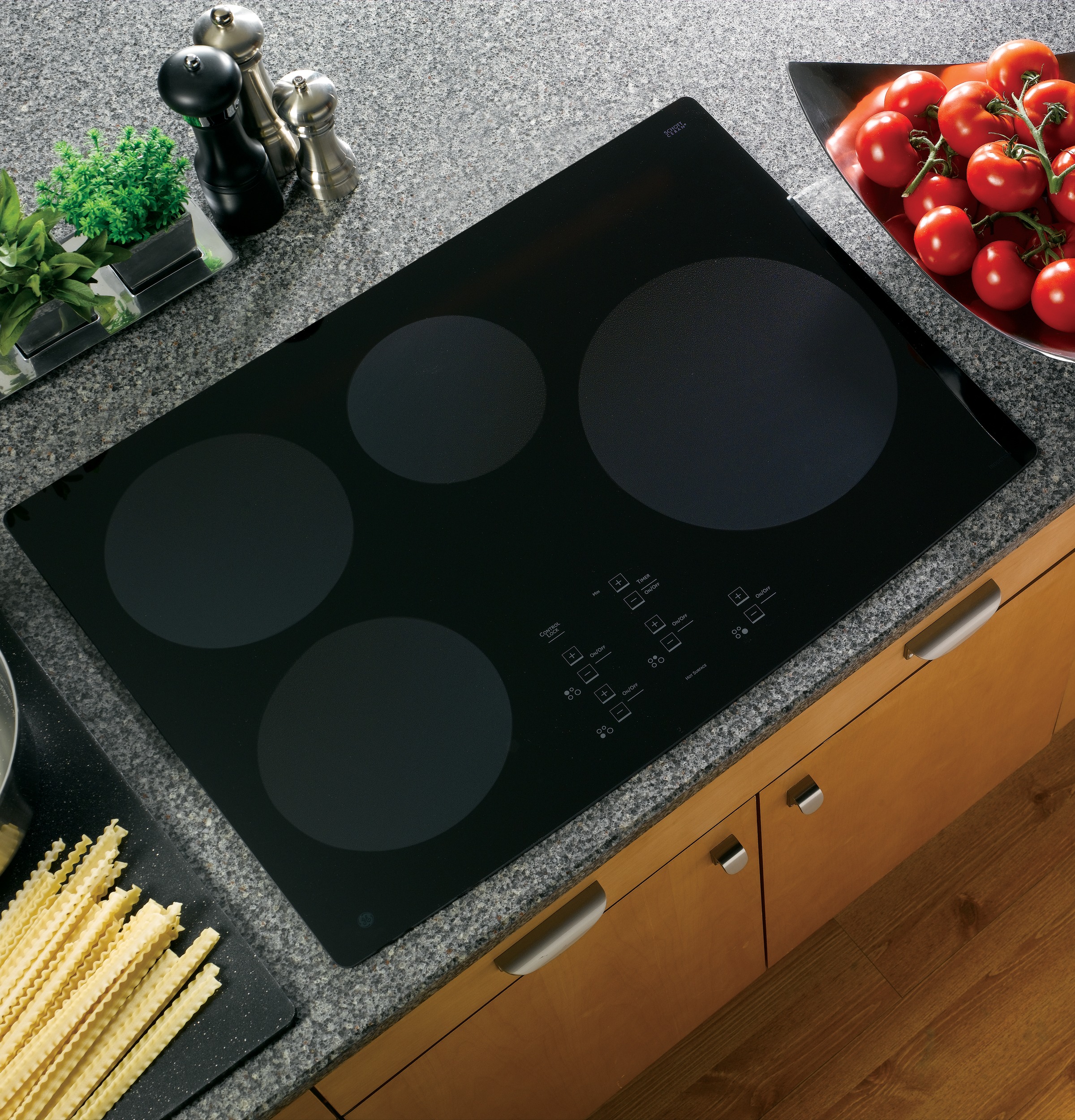 Series 30" Electric Induction Cooktop PHP900DMBB