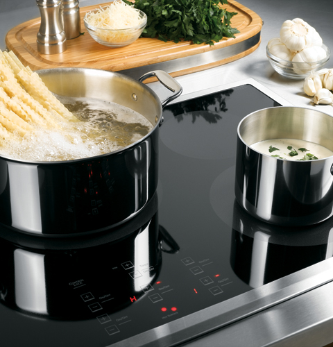 Series 30" Electric Induction Cooktop PHP900SMSS