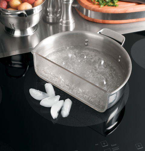 Series 30" Electric Induction Cooktop PHP900SMSS