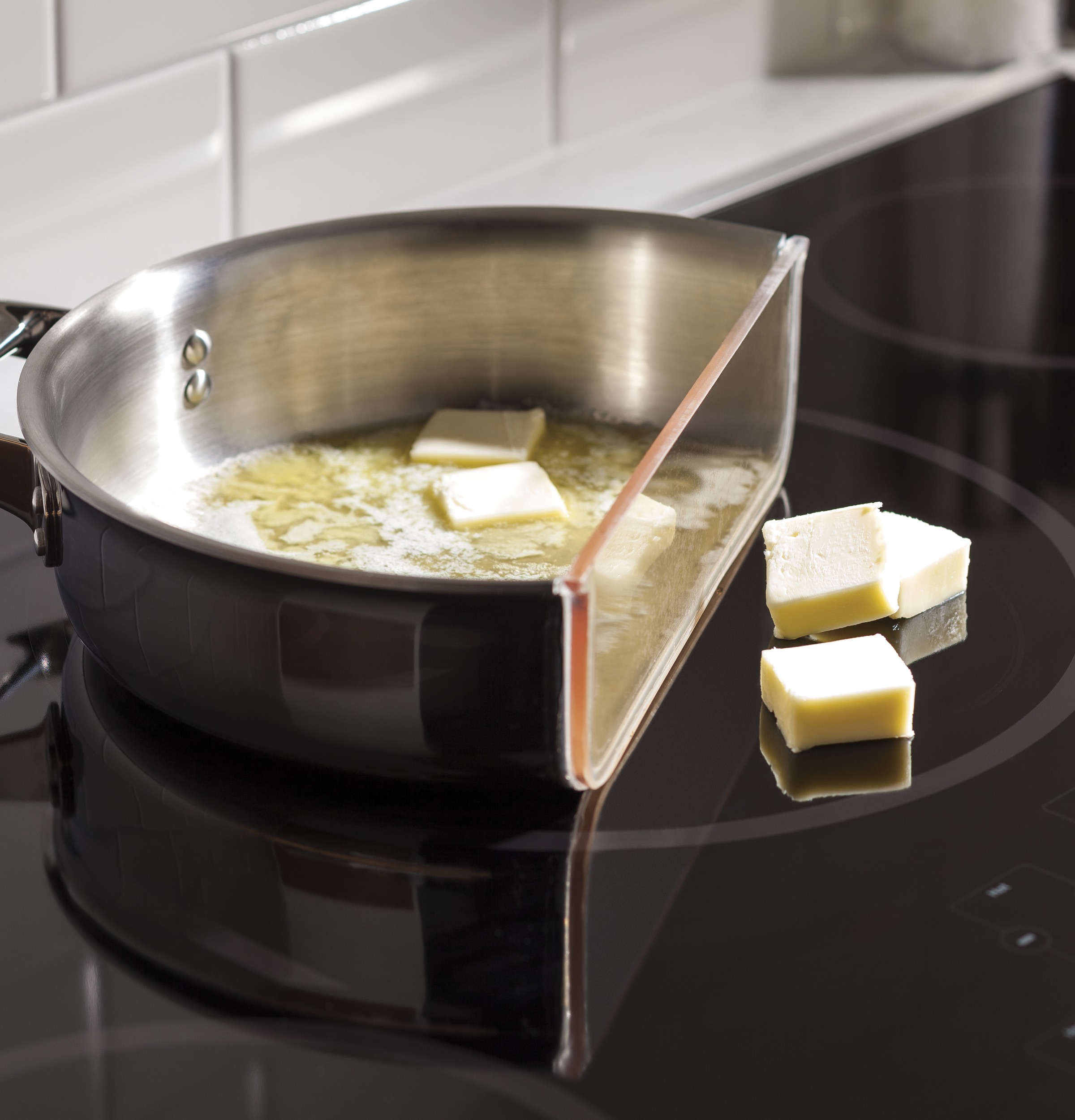36" Built-In Touch Control Induction Cooktop PHP9036BMTS