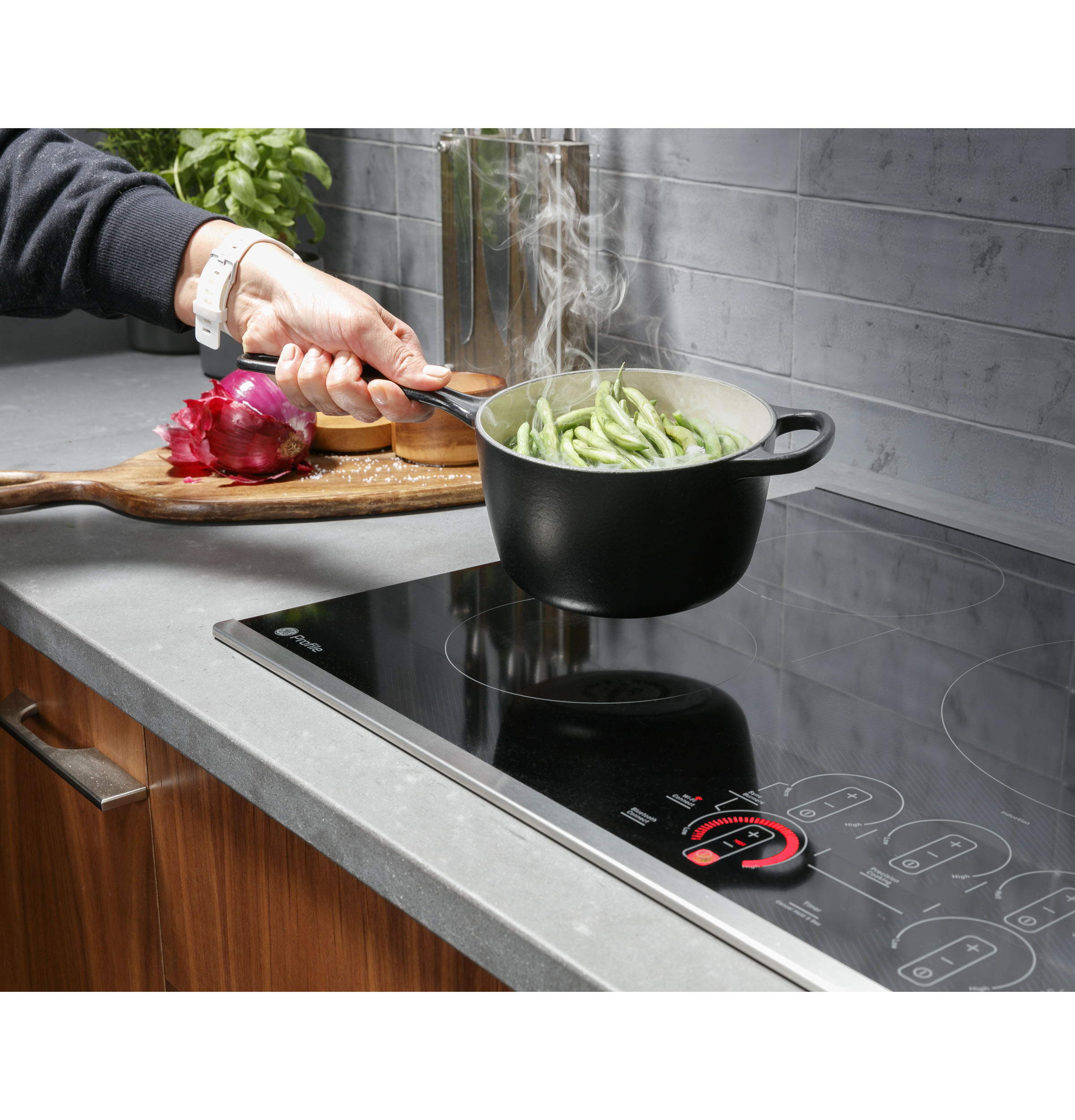 GE Profile™ ENERGY STAR® 36" Built-In Touch Control Induction Cooktop PHP9036STSS