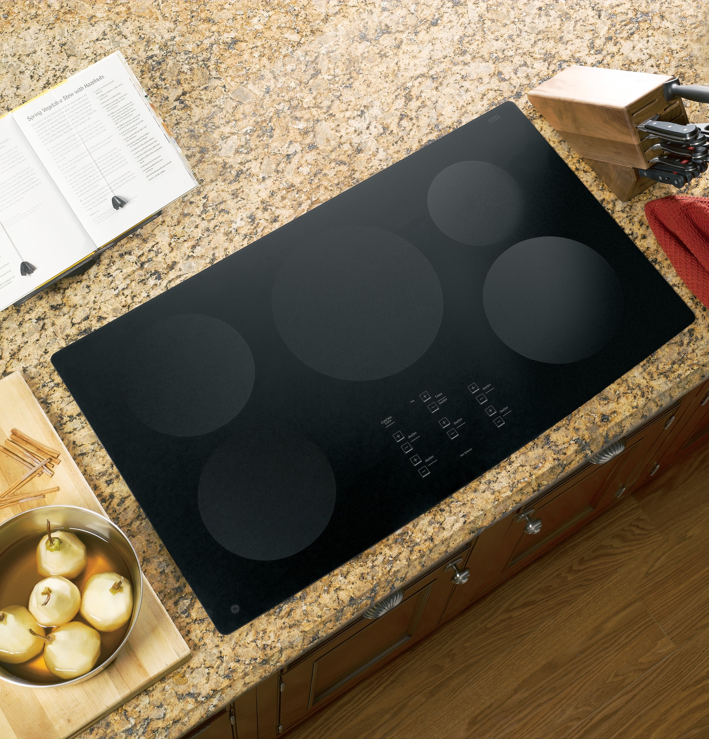 Series 36" Electric Induction Cooktop PHP960DMBB