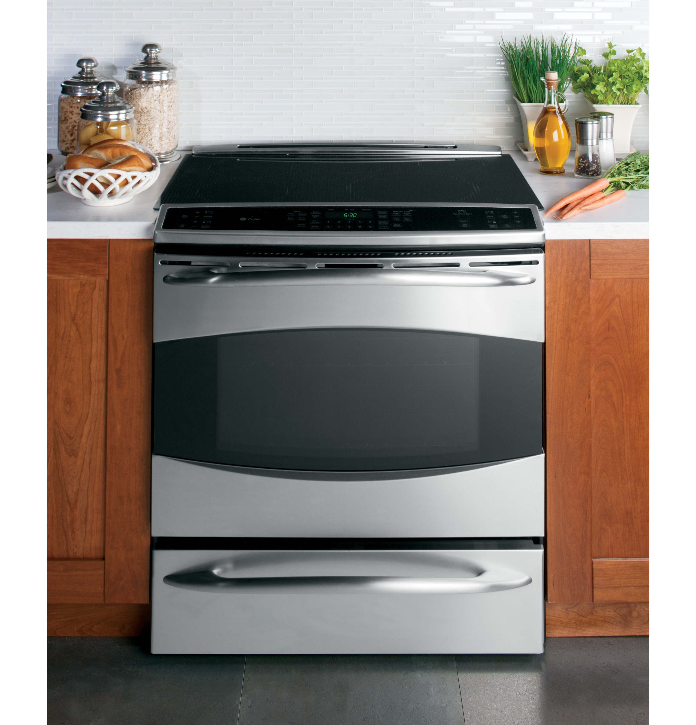 Slide-In Induction Range PHS925STSS