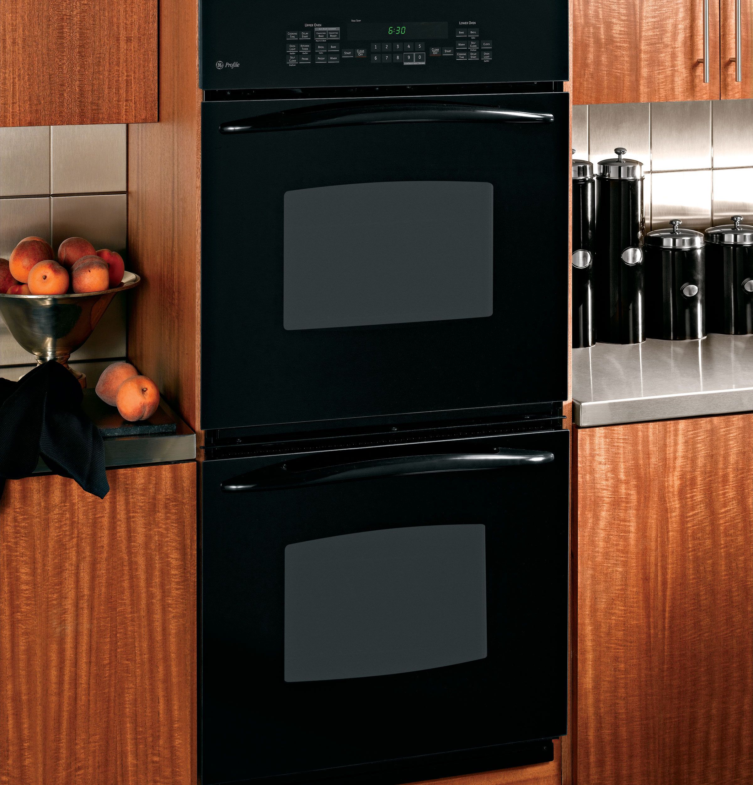 27" Built-In Convection/Thermal Wall Oven PK956BMBB