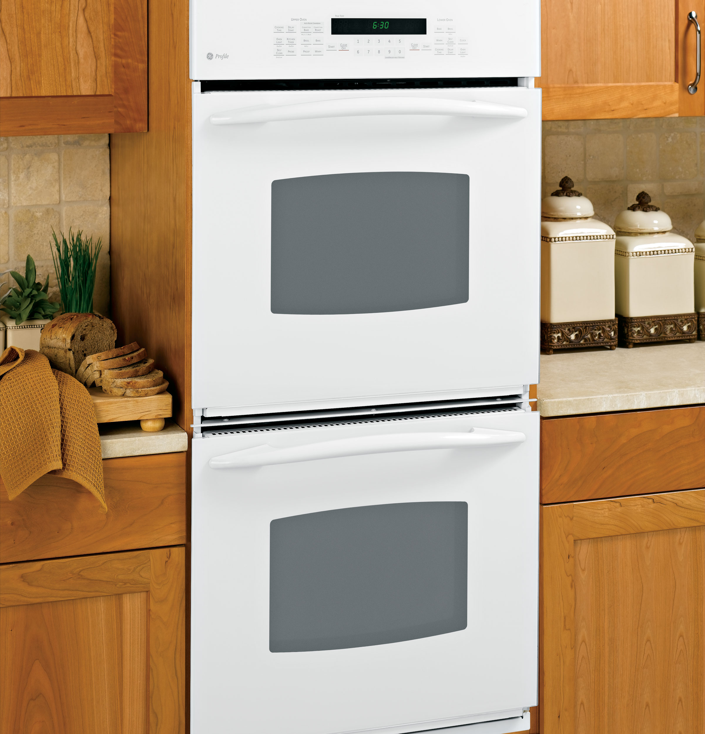 27" Built-In Convection/Thermal Wall Oven PK956WMWW
