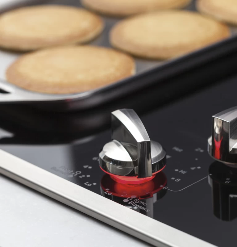 36" Built-In Knob Control Cooktop PP7036DJBB