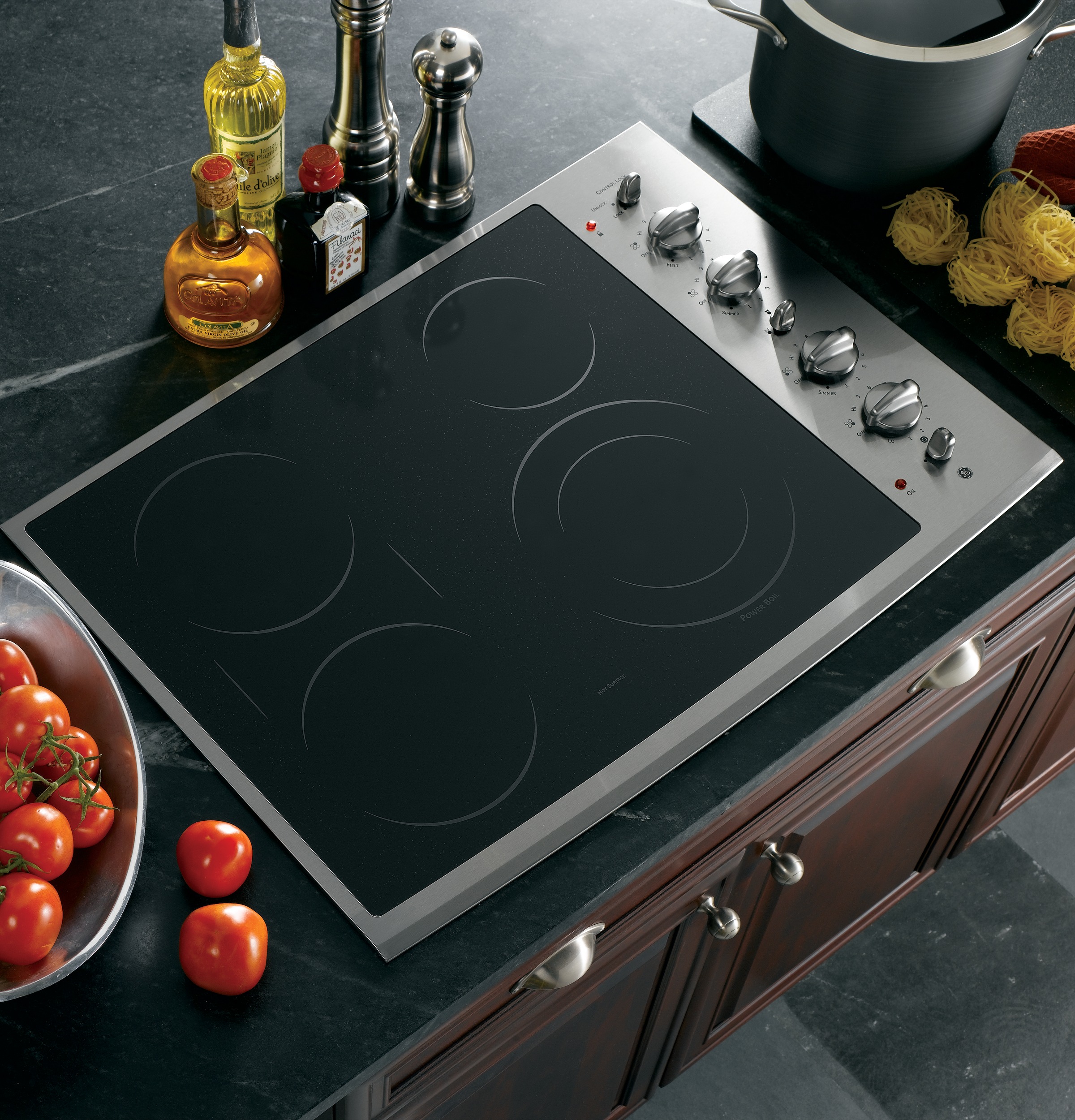 Series 30" Built-In Electric Cooktop PP932SMSS