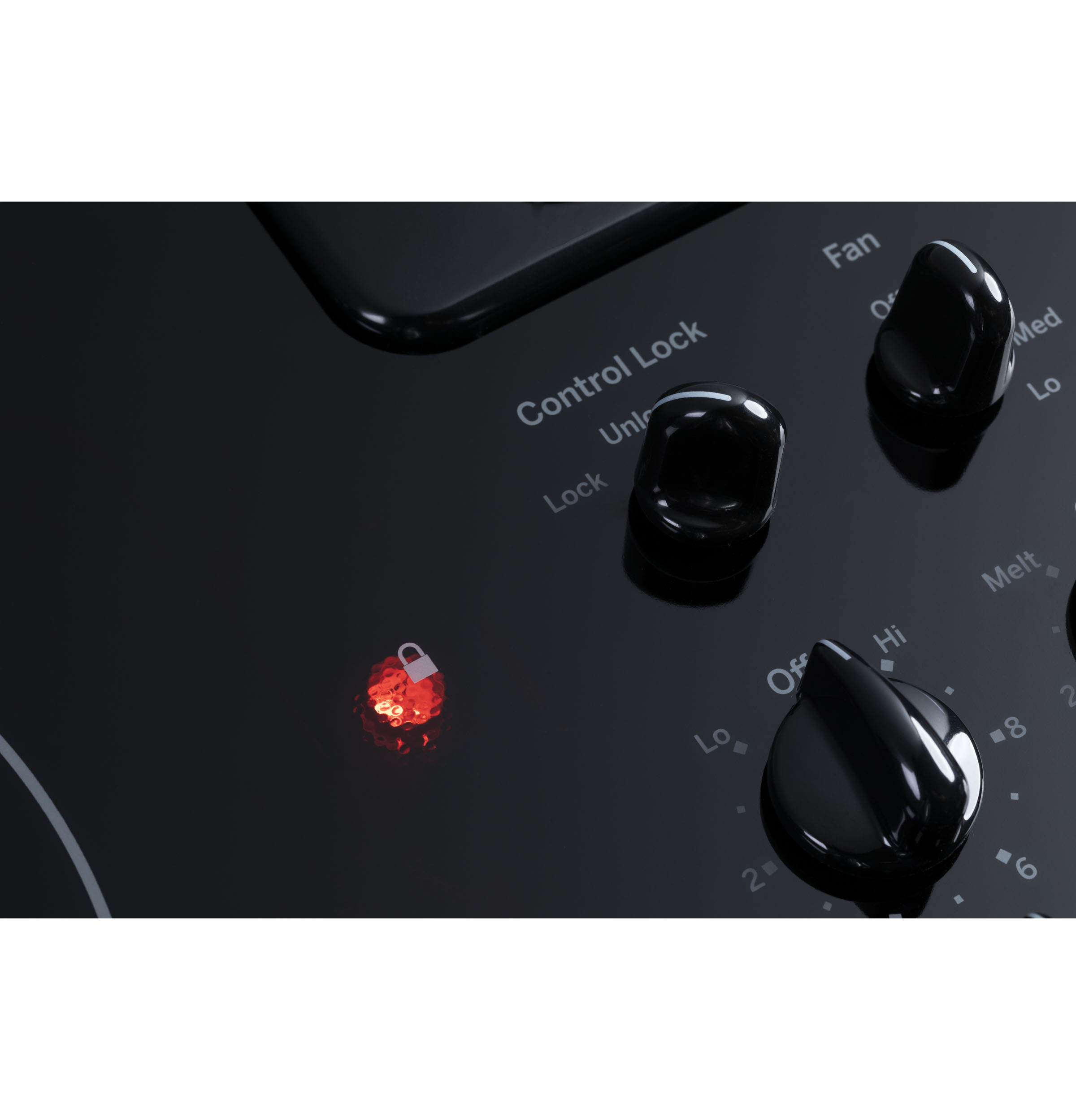 30" Downdraft Electric Cooktop PP9830DRBB