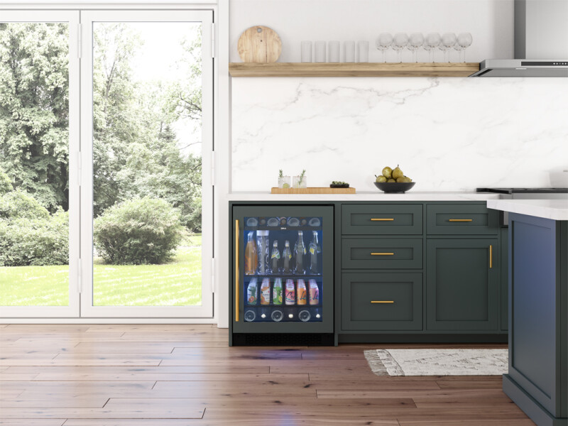 24" Panel Ready Single Zone Beverage Cooler PRB24C01BPG