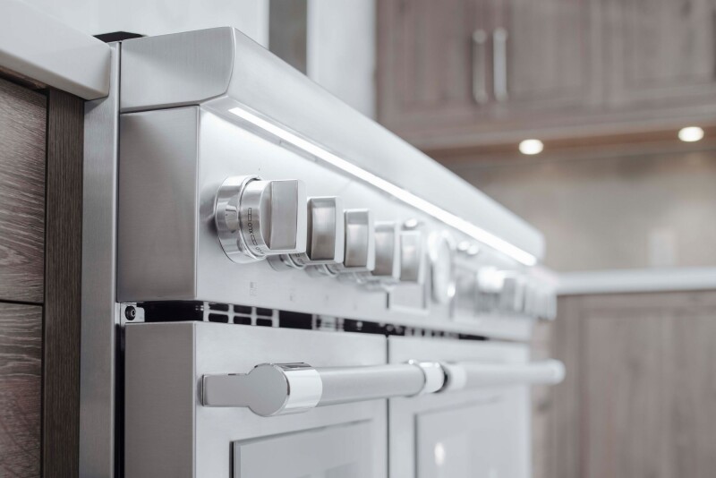 Dual Fuel Professional Range 48" Pro Grand Commercial Depth PRD486WIGU