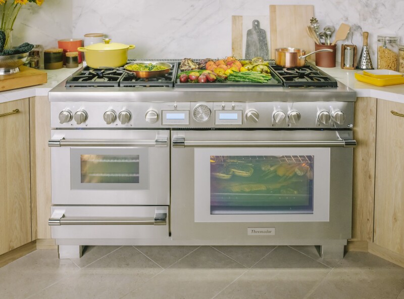 Dual Fuel Professional Range 60" Pro Grand Commercial Depth Dual Fuel Professional Range 60'' Pro Grand® Commercial Depth PRD606WESG