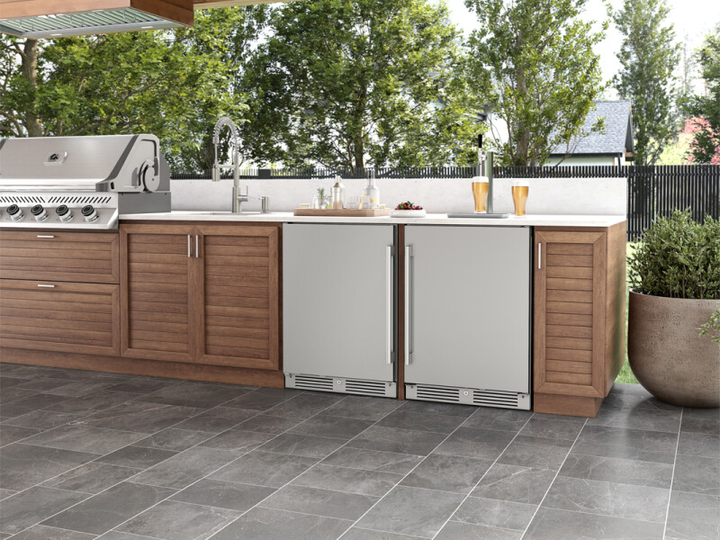 24" Outdoor Refrigerator PRR24C01ASOD