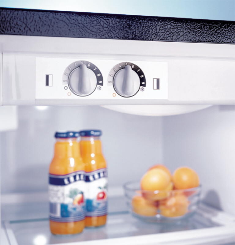 GE Refrigerator Side by Side, 611 Liters (Freezer 189 L), SoftTouch Dispenser, Slide-Out Can Dispenser, Black Model PSG22MIMFBB