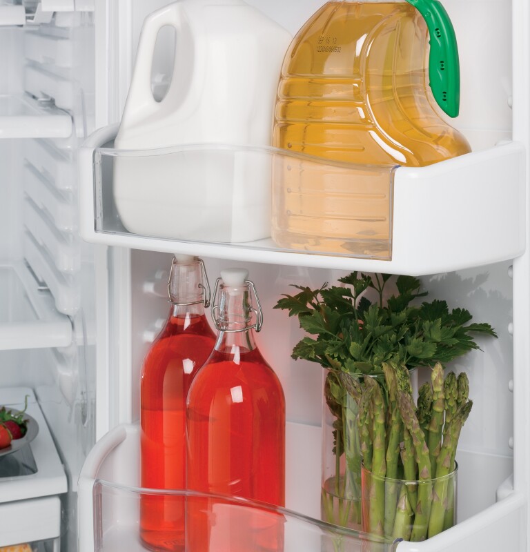 Series 28.2 Cu. Ft. Side-by-Side Refrigerator PSS28KSHSS