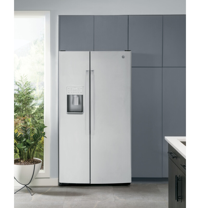 Series 28.2 Cu. Ft. Side-by-Side Refrigerator PSS28KYHFS
