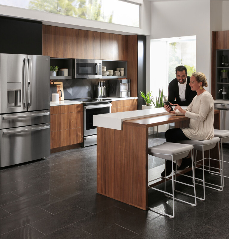 30" Smart Slide-In Electric Convection Fingerprint Resistant Range with No Preheat Air Fry PSS93YPFS