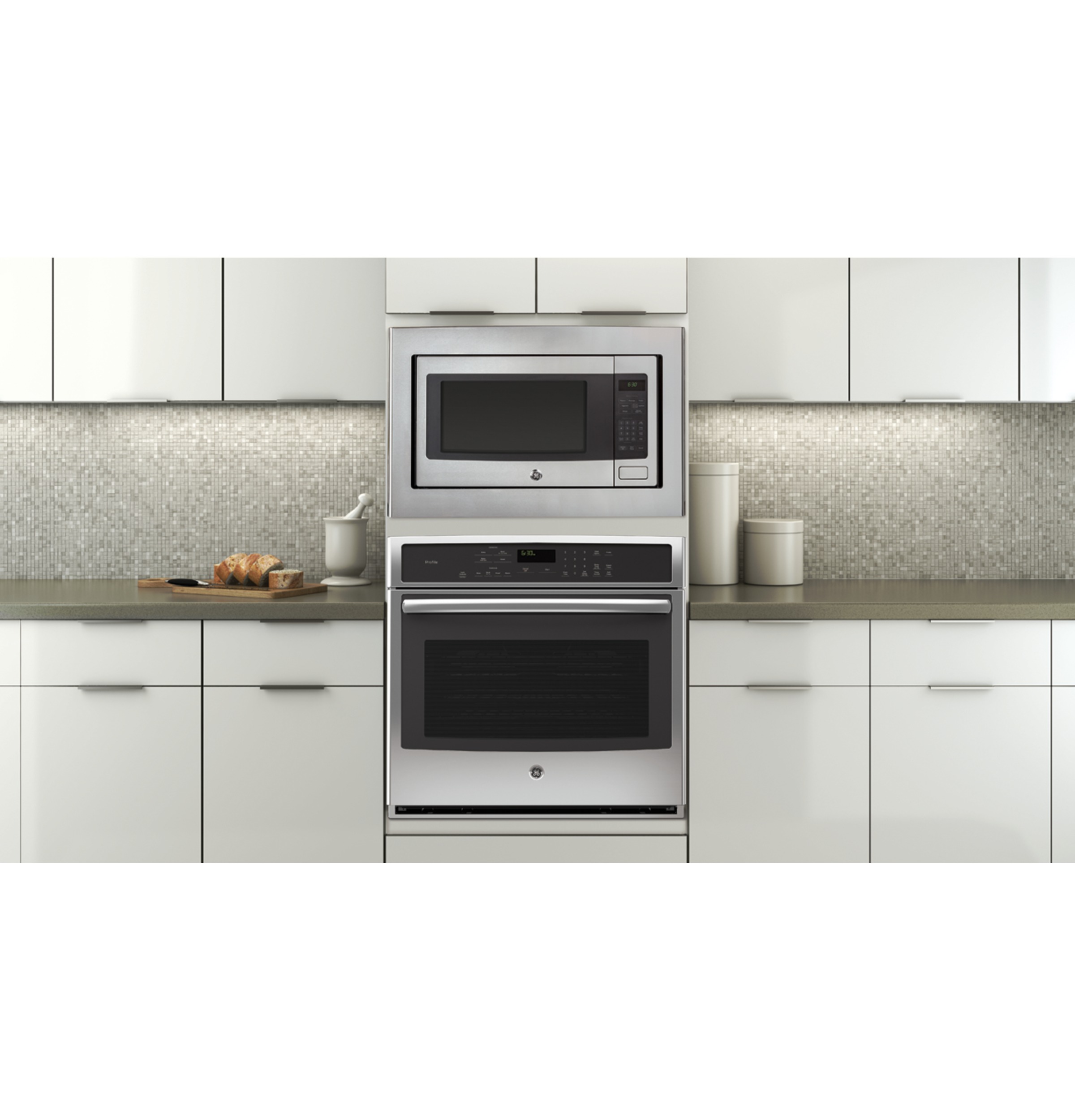 Series 30" Built-In Single Convection Wall Oven PT7050SFSS