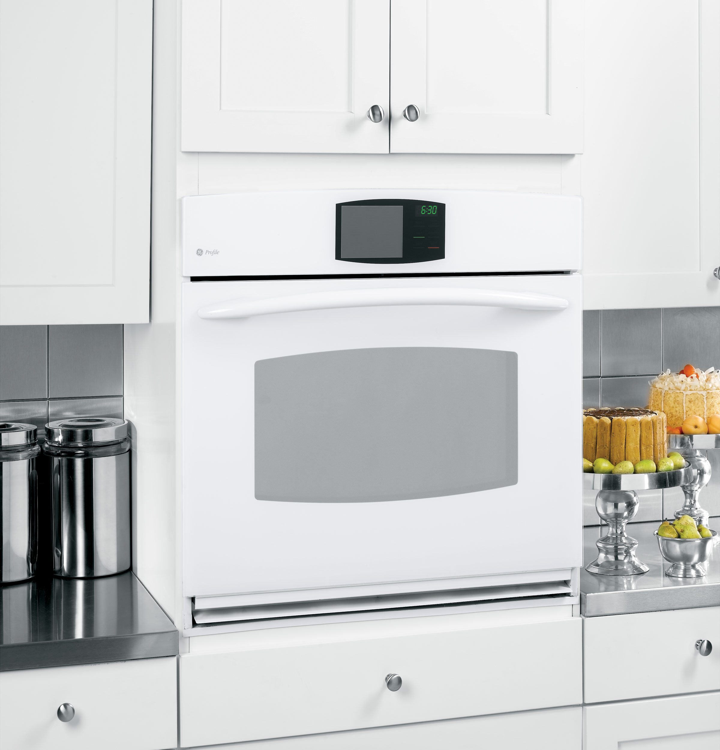 30" Built-In Single Convection Wall Oven PT920WMWW