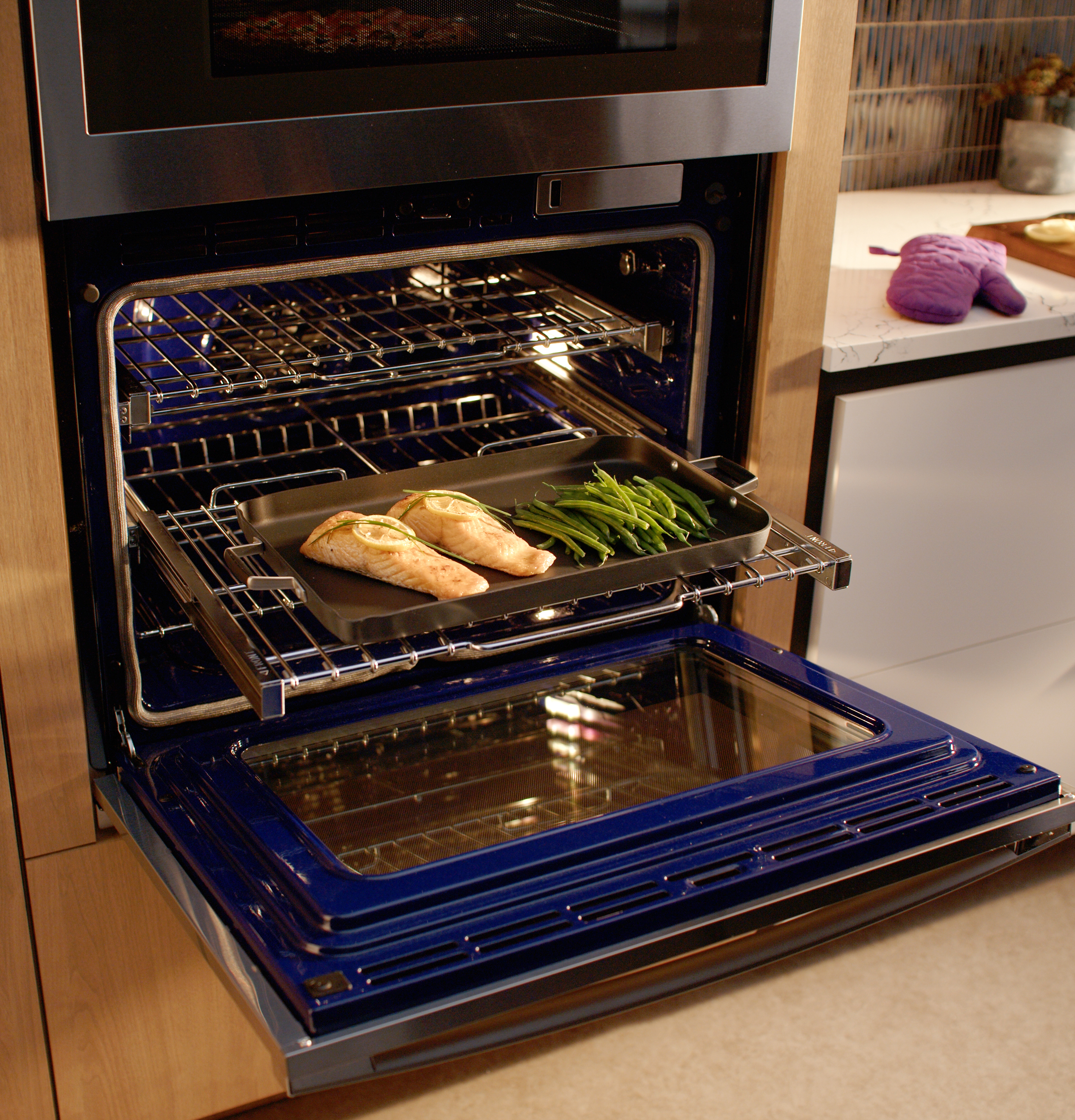 30 in. Combination Double Wall Oven with Convection, Air Fry, Steam, Sous Vide, and Advantium Technology PT9900SWSS