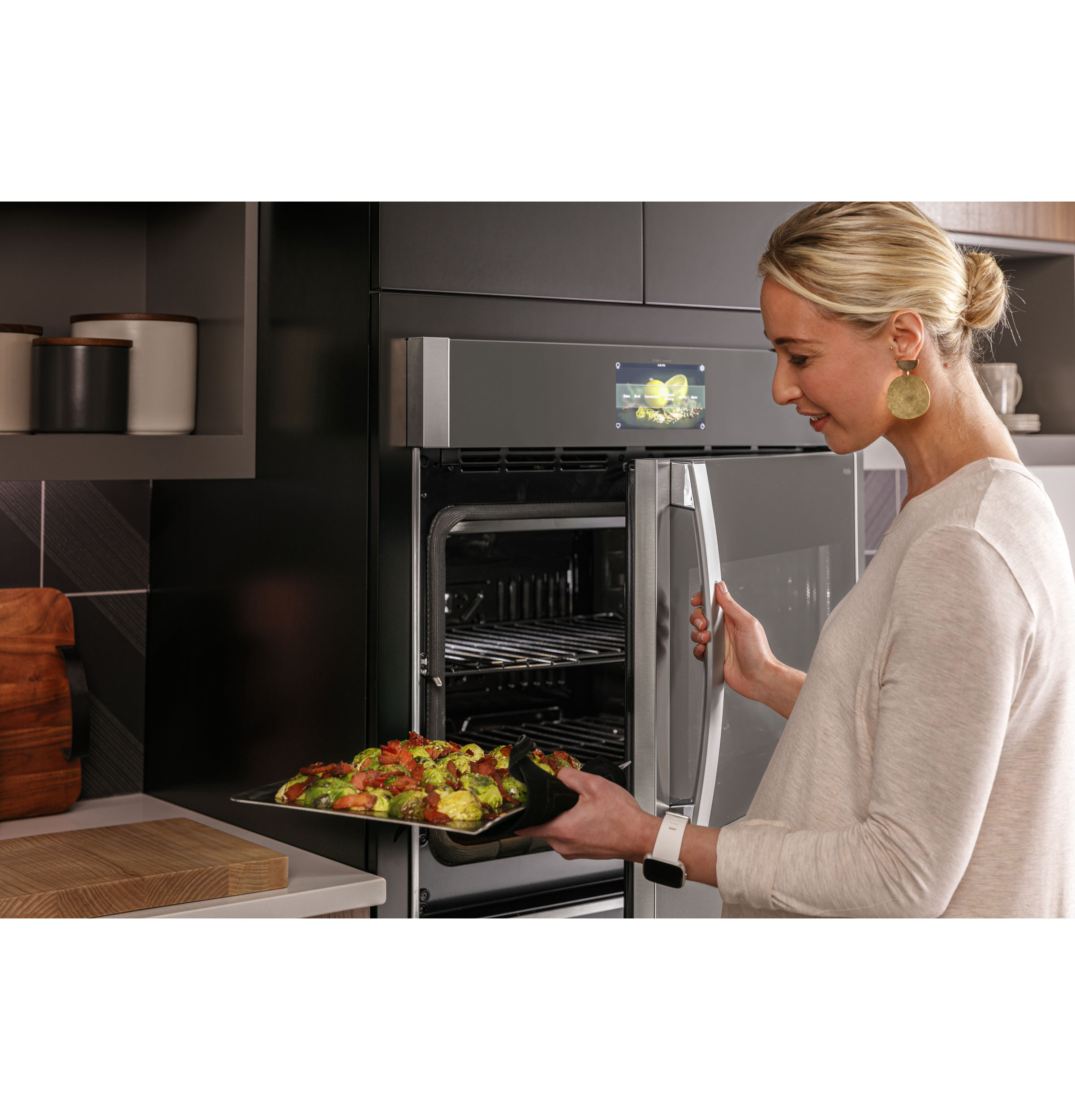 30" Smart Built-In Convection Single Wall Oven with Right-Hand Side-Swing Doors PTS700RSNSS