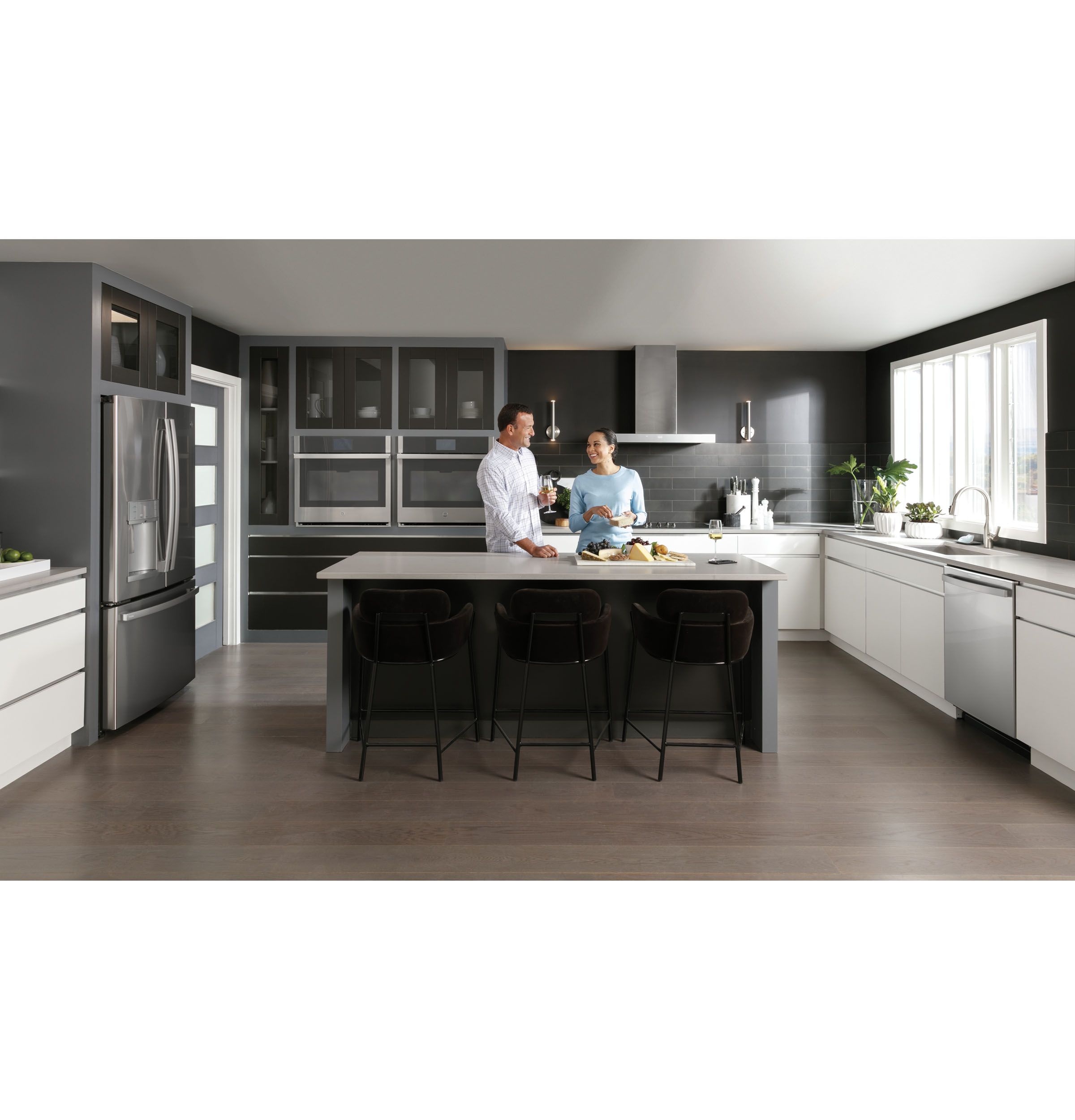30" Smart Built-In Convection Single Wall Oven with In-Oven Camera and No Preheat Air Fry PTS9000SNSS