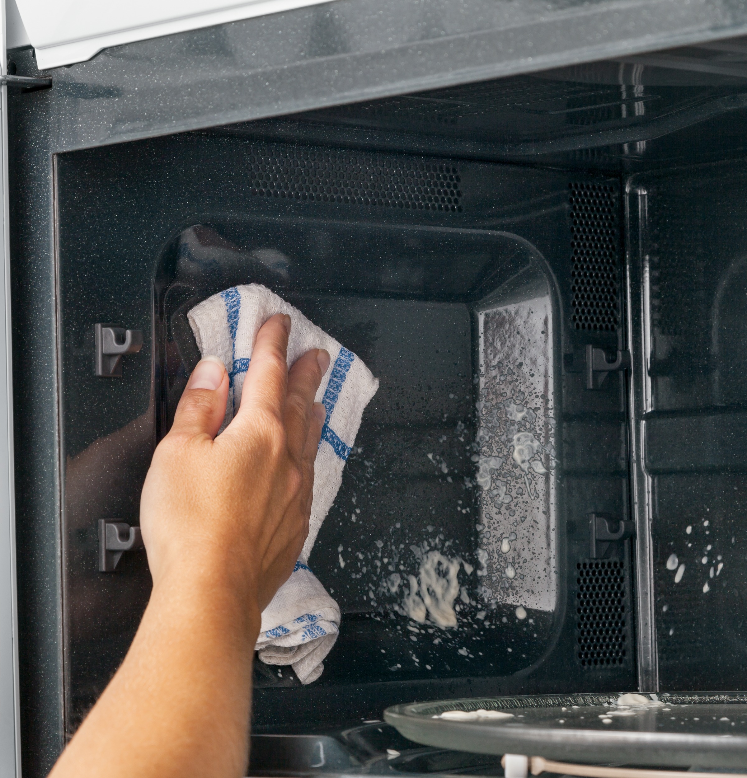 Series 2.1 Cu. Ft. Over-the-Range Sensor Microwave Oven PVM9215DFWW