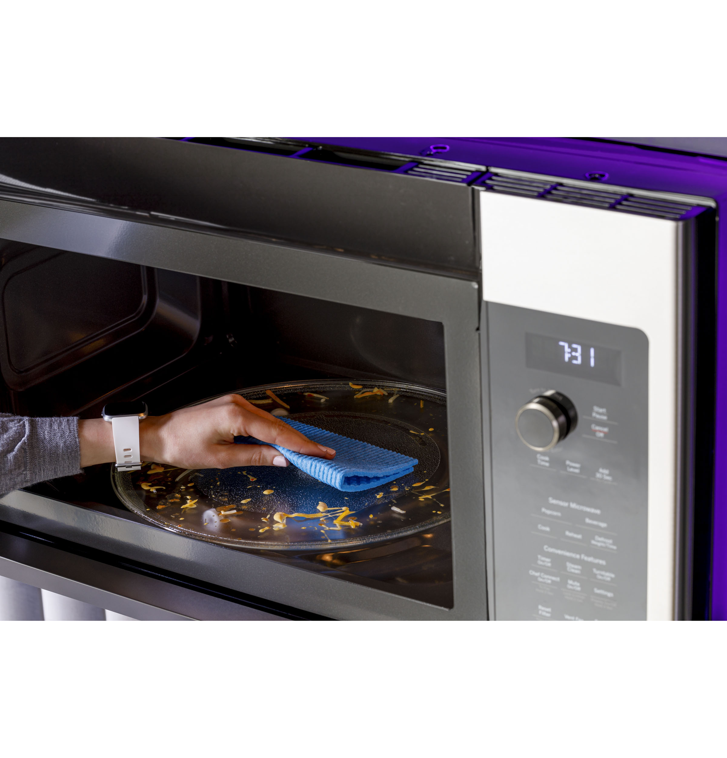 Ge Profile™ 2.2 Cu. Ft. Over-the-range Sensor Microwave Oven With Extendable Slide-out Vent PVM9225RYSS