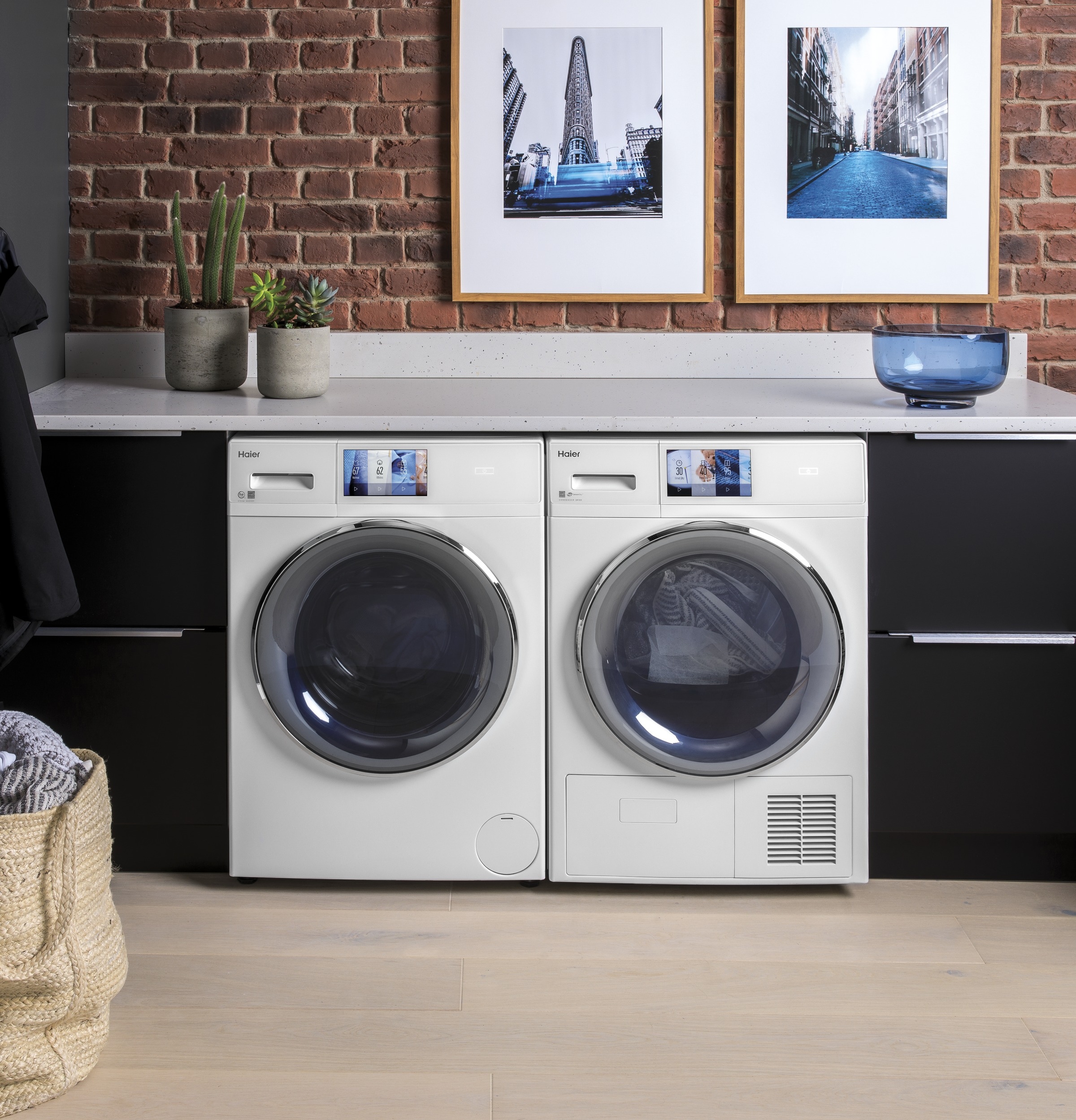 Haier ENERGY STAR® 2.4 Cu. Ft. Smart Frontload Washer QFW150SSNWW