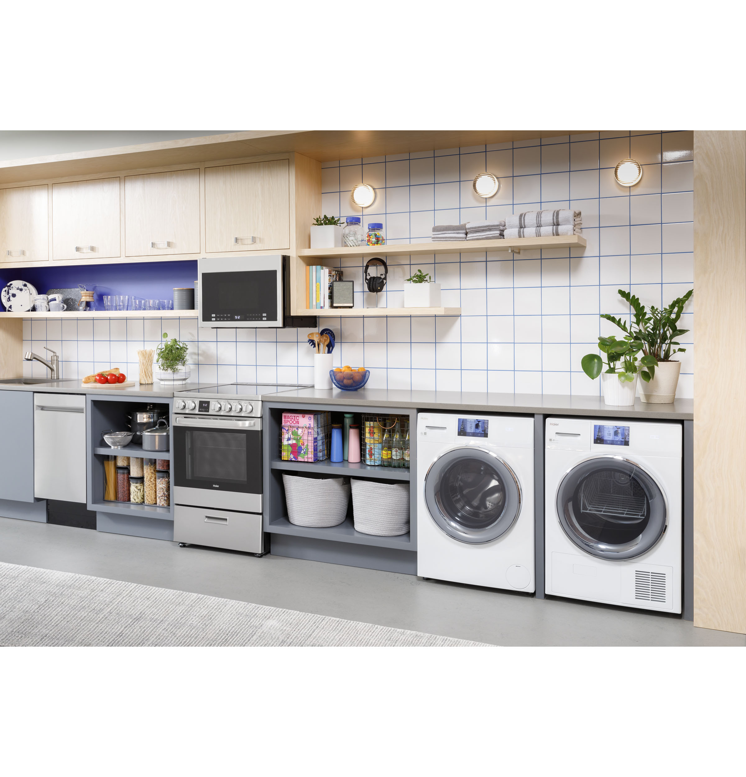 Haier ENERGY STAR® 2.4 Cu. Ft. Smart Frontload Washer QFW150SSNWW