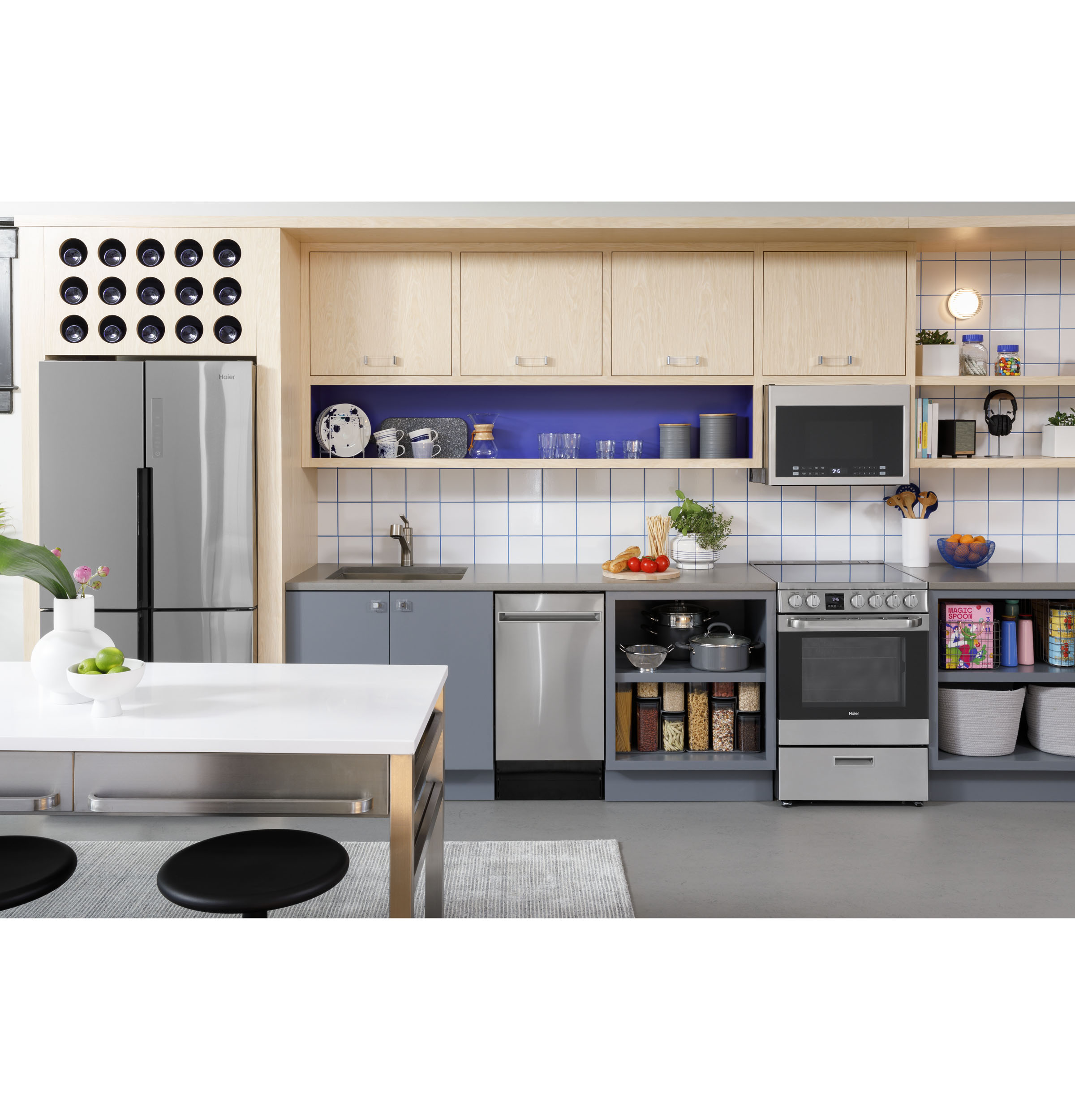 Haier ENERGY STAR® 16.8 Cu. Ft. Quad Door RefrigeratorHaier ENERGY STAR® 16.8 Cu. Ft. Quad Door Refrigerator QHE16HYPFS