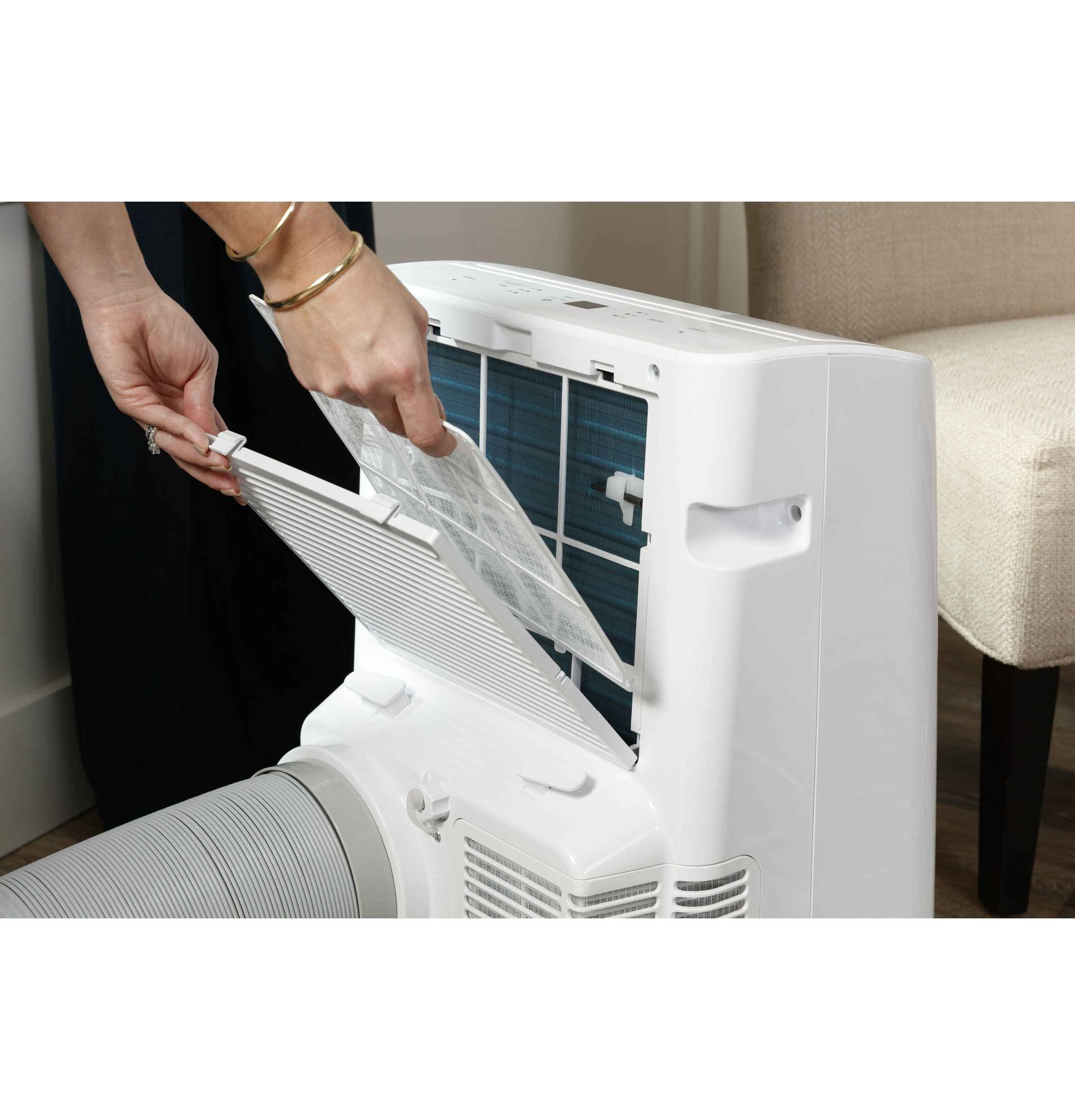 Haier 7,800 BTU SACC Portable Air Conditioner for Small Rooms up to 250 sq ft. (11,000 BTU ASHRAE)Haier 7,800 BTU SACC Portable Air Conditioner for Small Rooms up to 250 sq ft. (11,000 BTU AS QPCA11YBMW