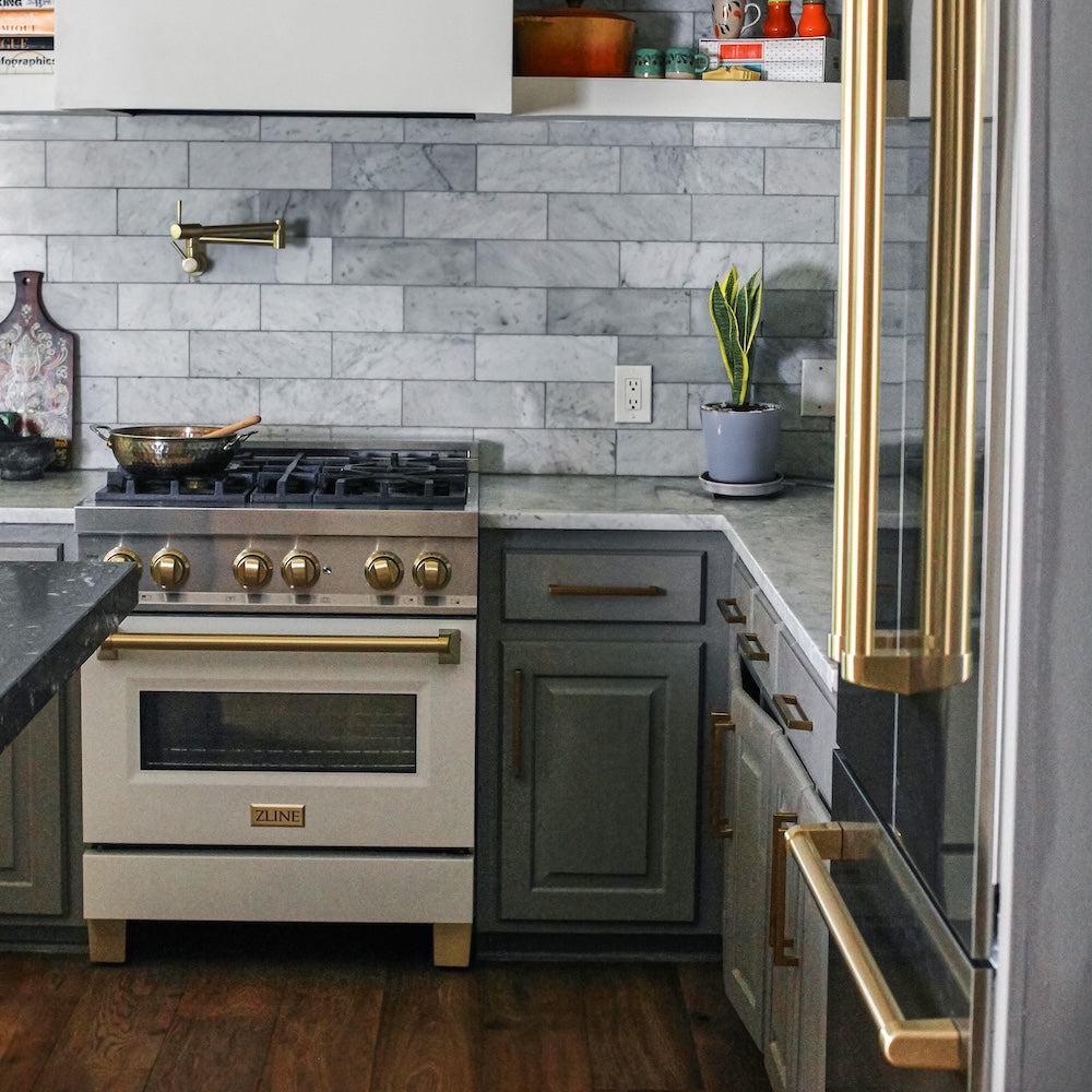 Autograph Edition 30" 4.0 cu. ft. Dual Fuel Range with Gas Stove and Electric Oven with White Matte Door and Champagne Bronze Accents RAZWM30CB