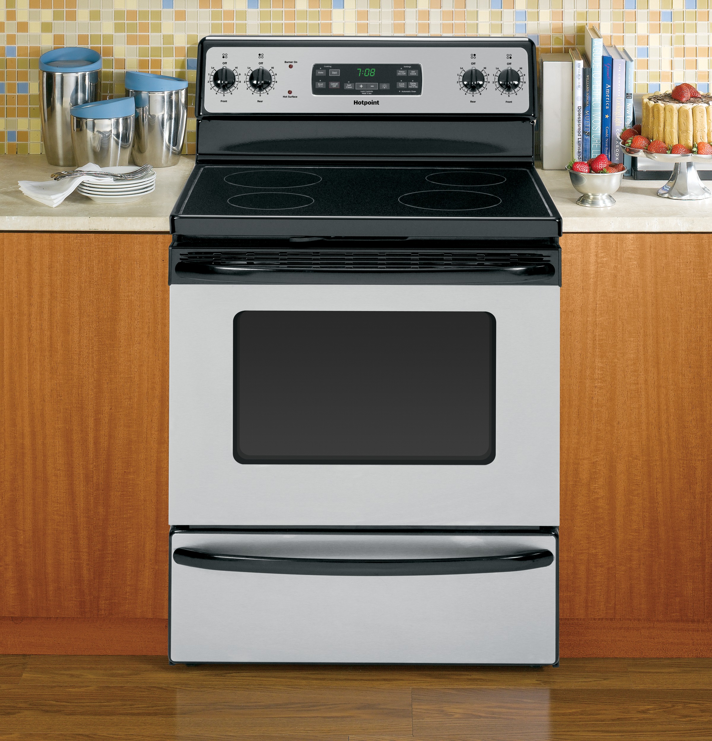 30" Free-Standing Electric Range RB780RHSS